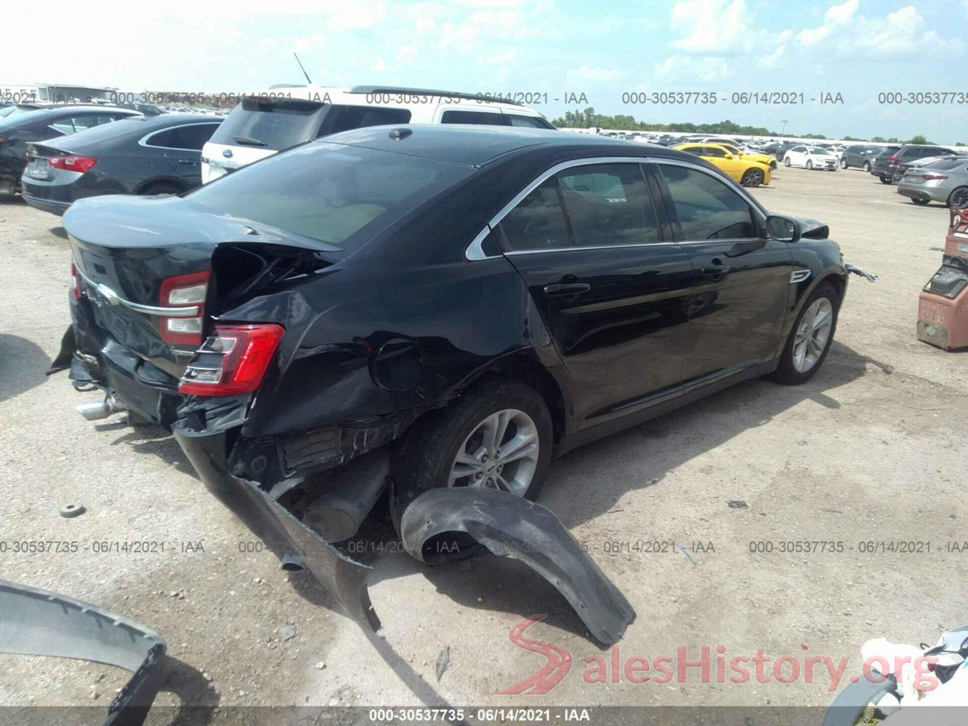 1FAHP2D82JG101064 2018 FORD TAURUS