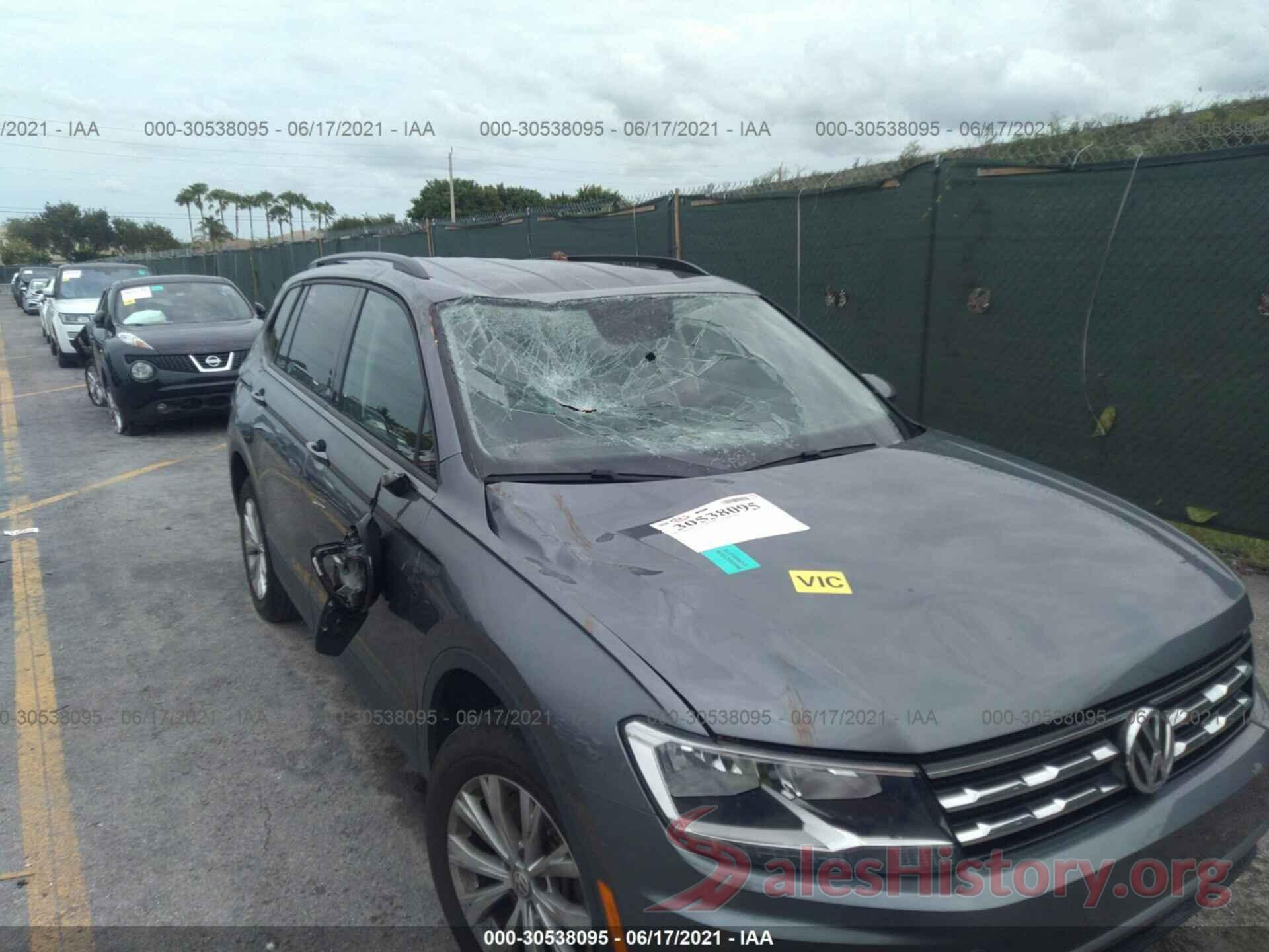 3VV1B7AXXJM085464 2018 VOLKSWAGEN TIGUAN