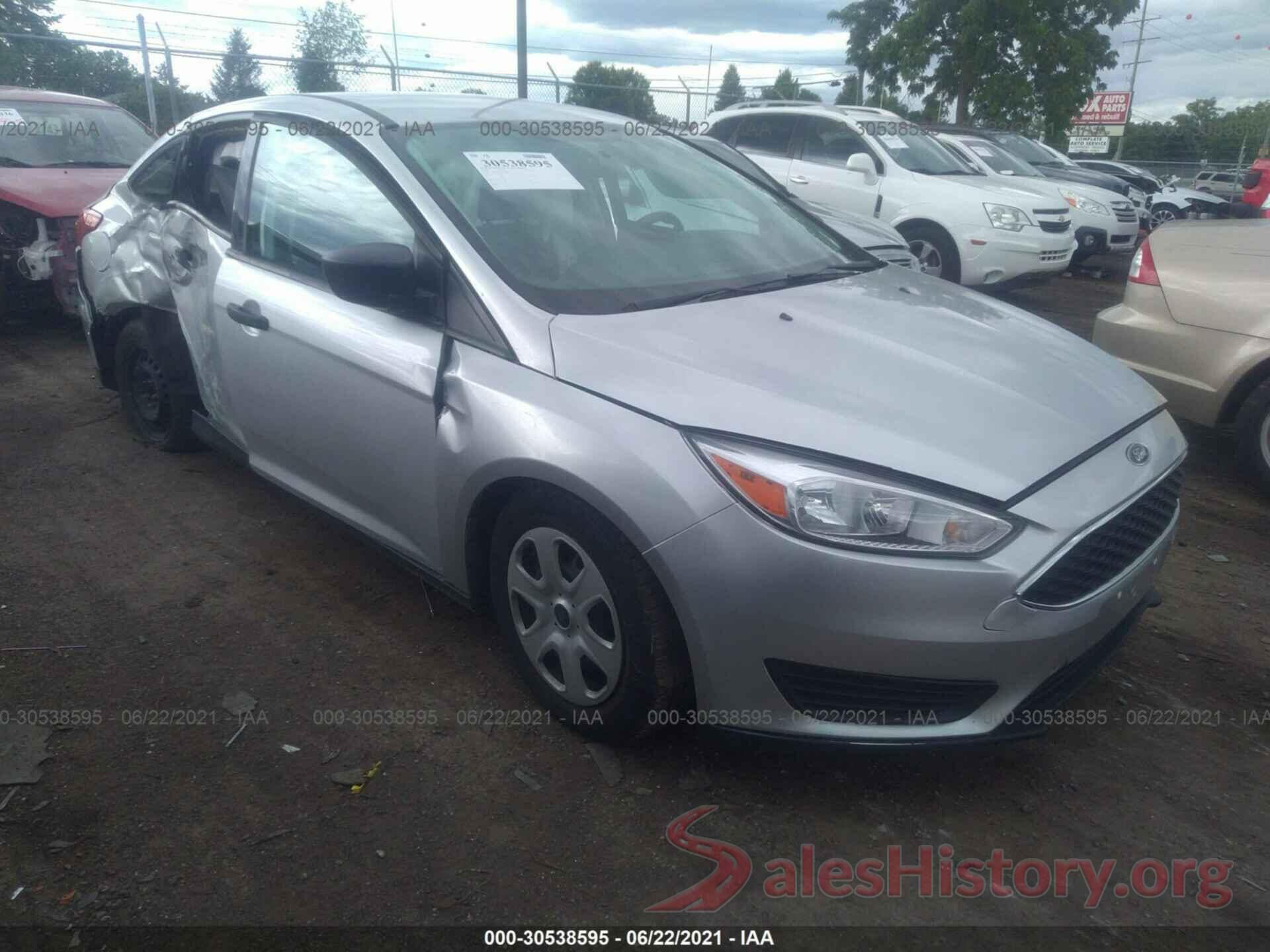 1FADP3E25JL276088 2018 FORD FOCUS