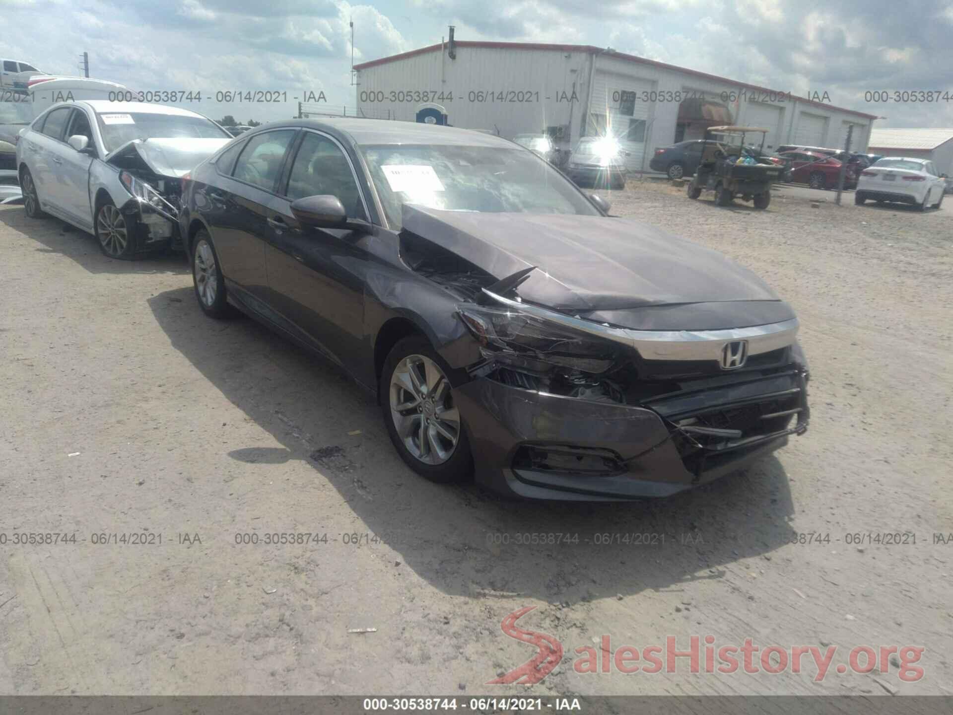 1HGCV1F17JA240356 2018 HONDA ACCORD SEDAN