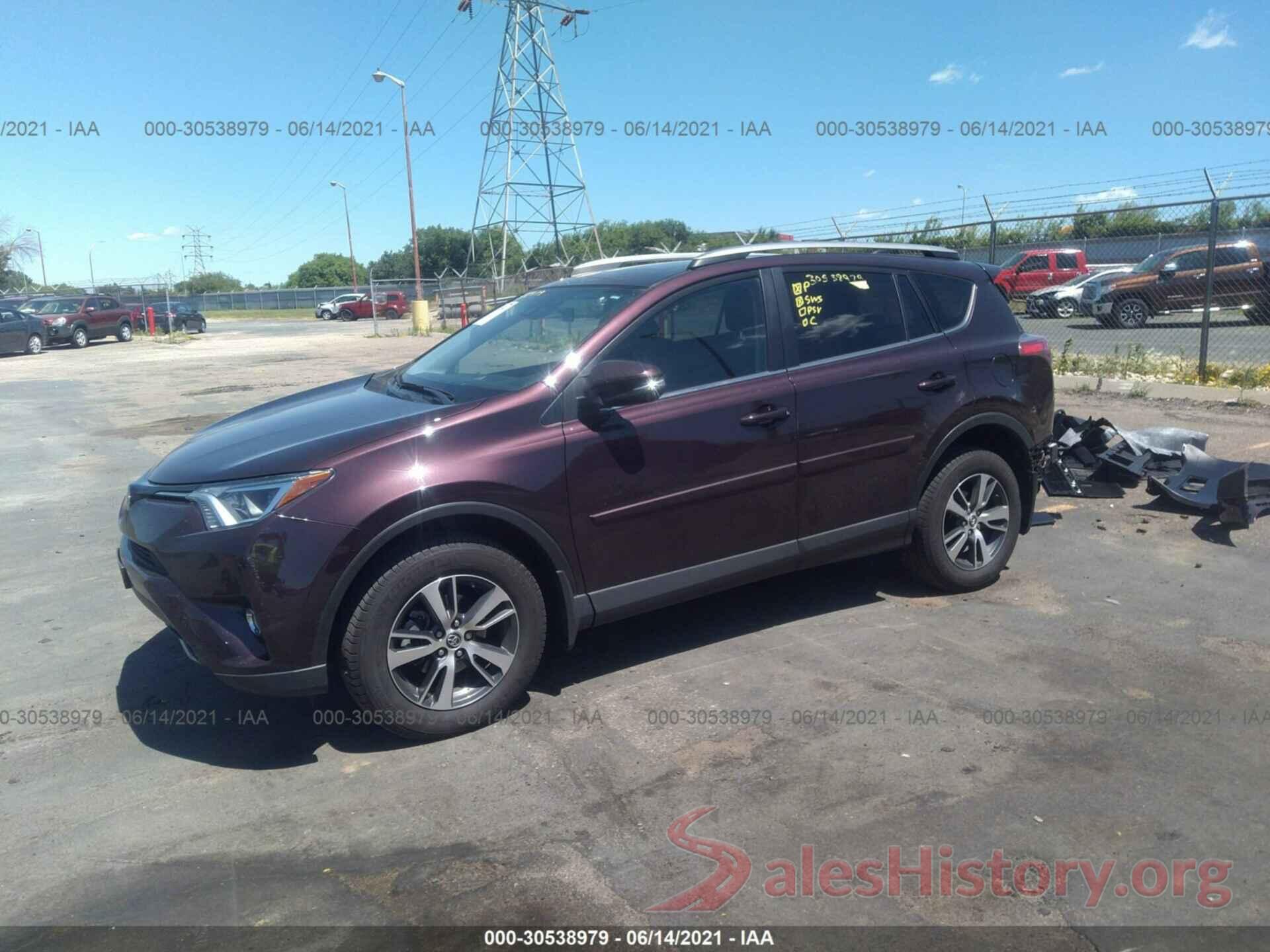 2T3RFREV3JW753047 2018 TOYOTA RAV4