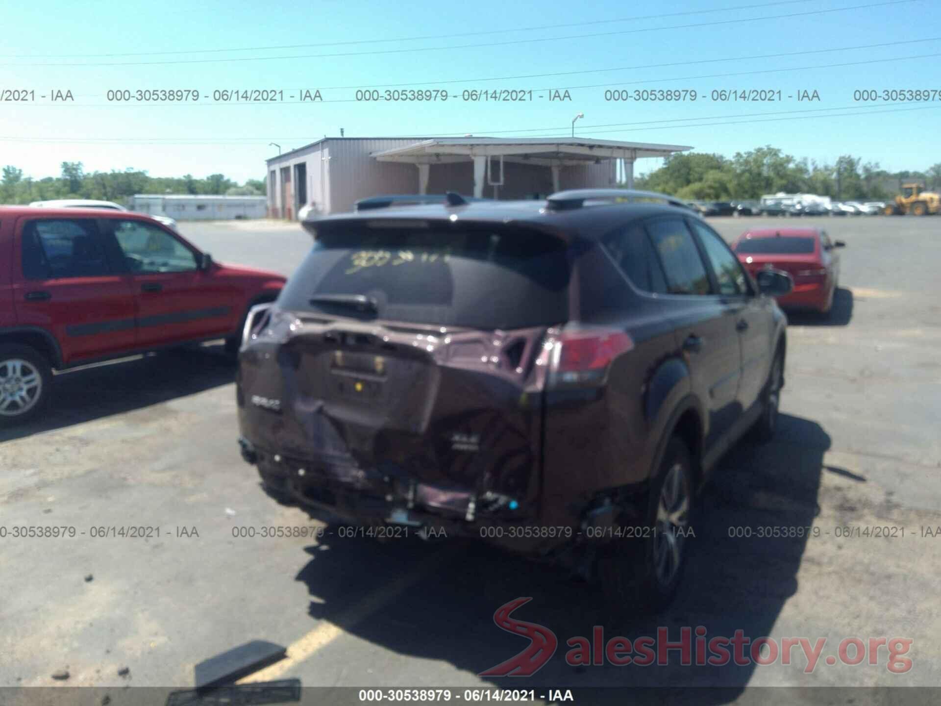 2T3RFREV3JW753047 2018 TOYOTA RAV4