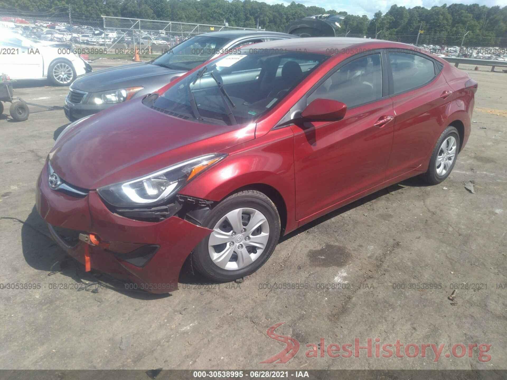 5NPDH4AE2GH677916 2016 HYUNDAI ELANTRA