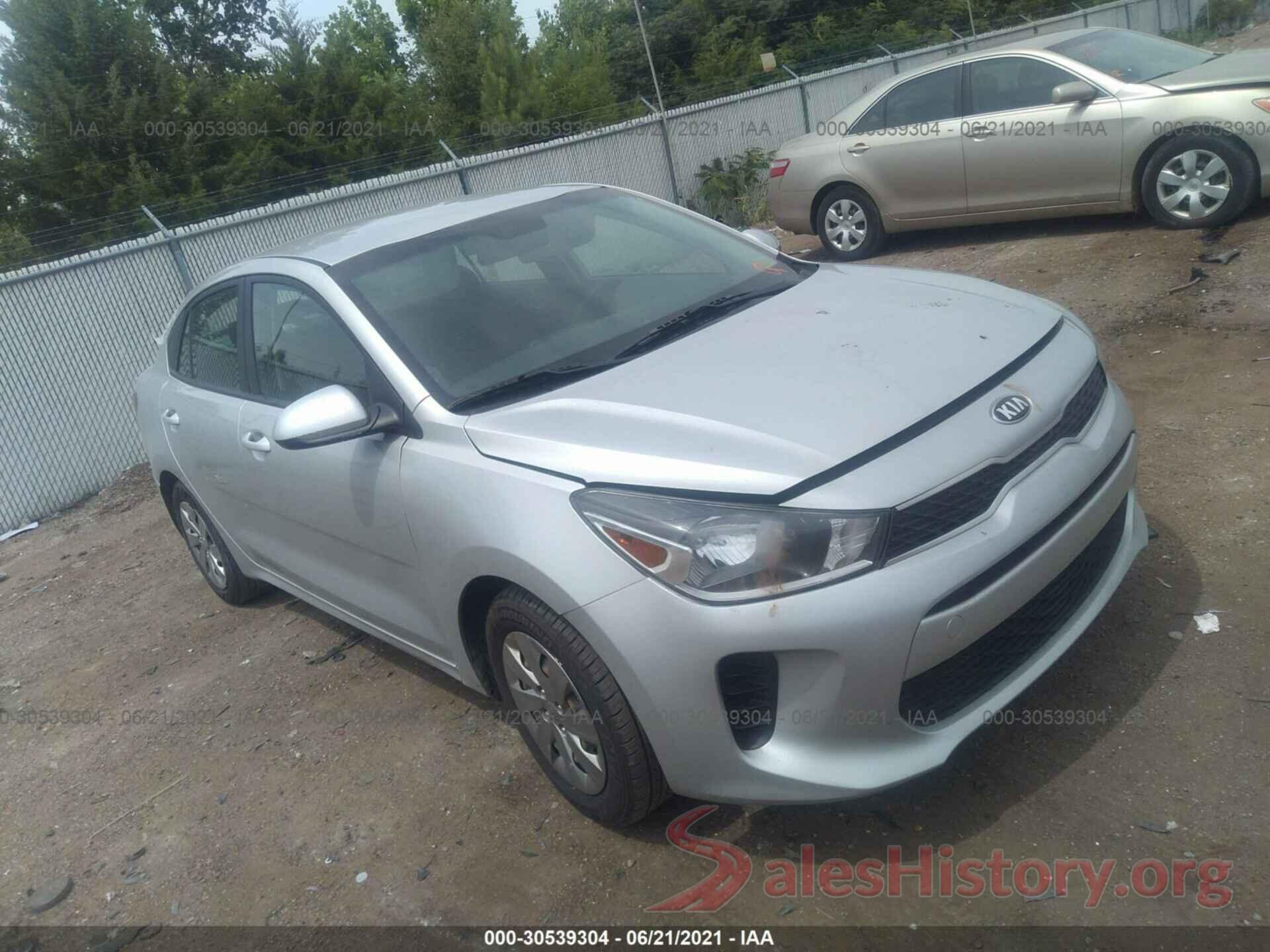 3KPA24AB2JE053815 2018 KIA RIO