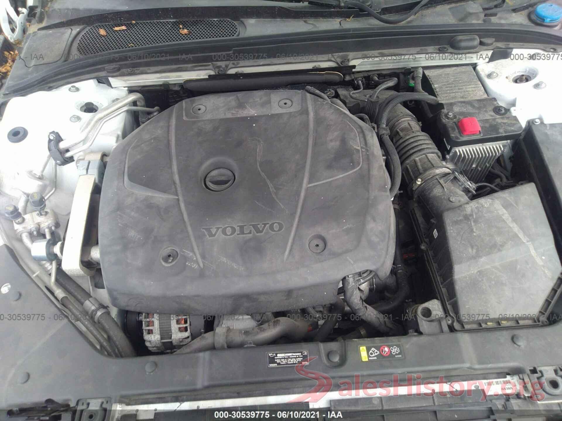 7JRA22TK5LG063888 2020 VOLVO S60