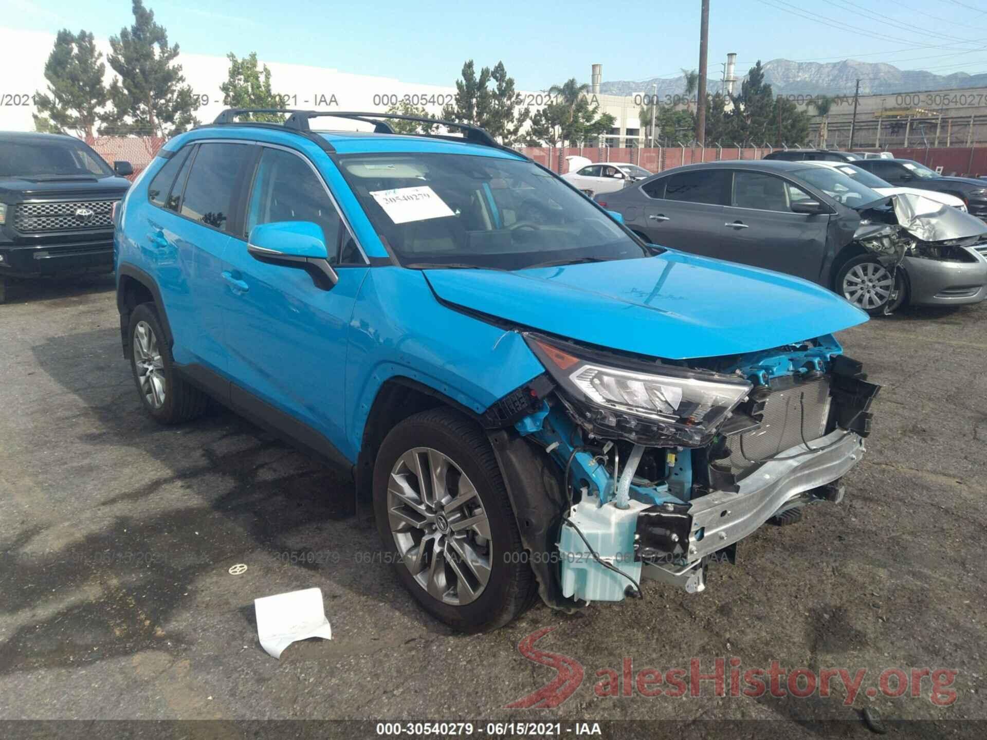 2T3C1RFV4KC013383 2019 TOYOTA RAV4