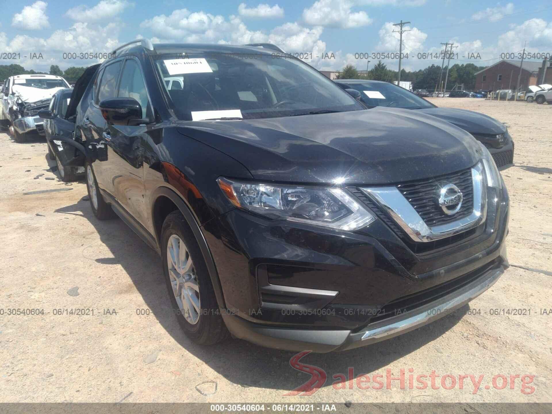 5N1AT2MV4HC747443 2017 NISSAN ROGUE