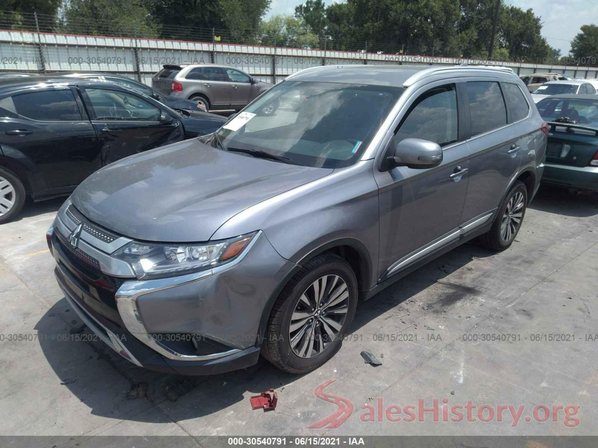 JA4AD3A3XKZ007310 2019 MITSUBISHI OUTLANDER