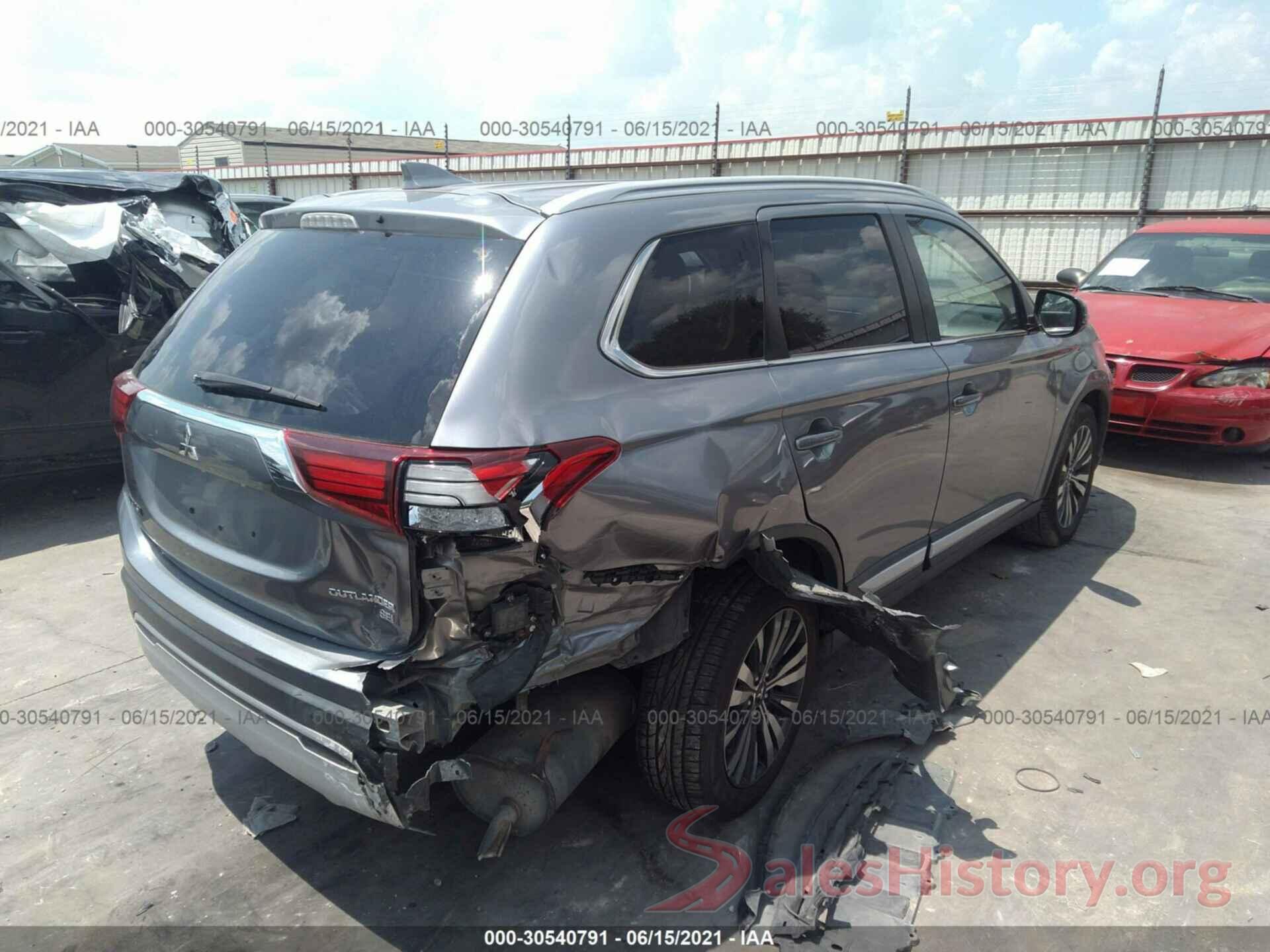 JA4AD3A3XKZ007310 2019 MITSUBISHI OUTLANDER