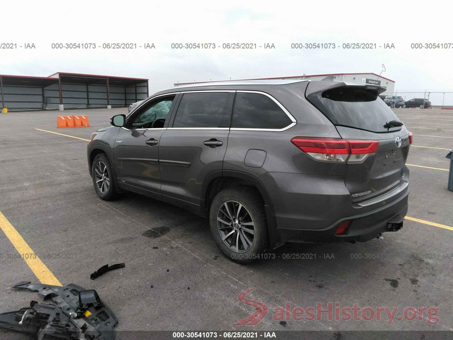 5TDJGRFH9JS040917 2018 TOYOTA HIGHLANDER