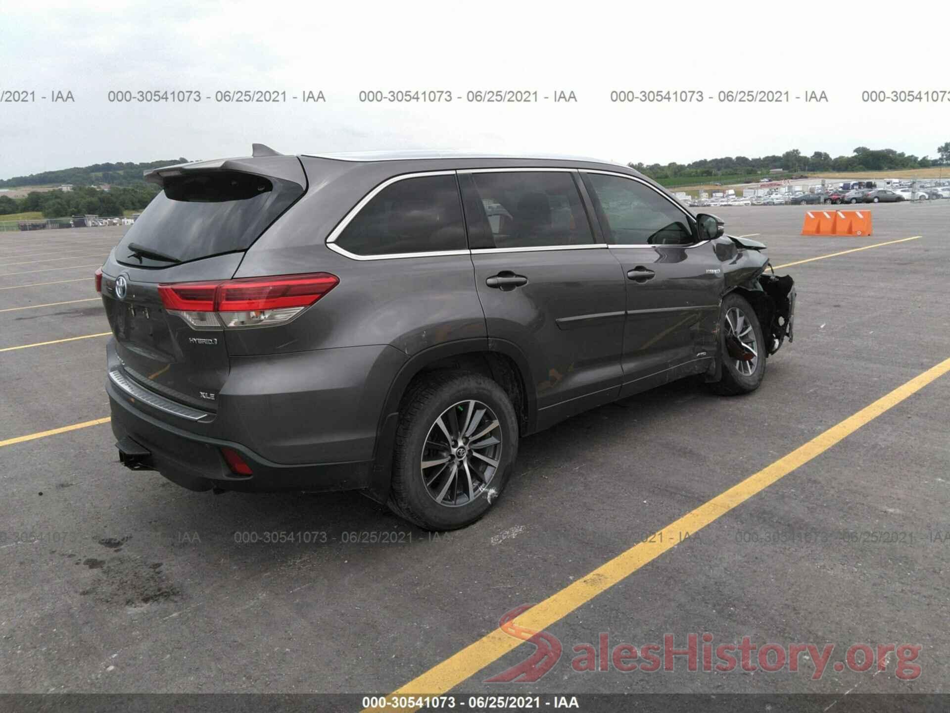 5TDJGRFH9JS040917 2018 TOYOTA HIGHLANDER