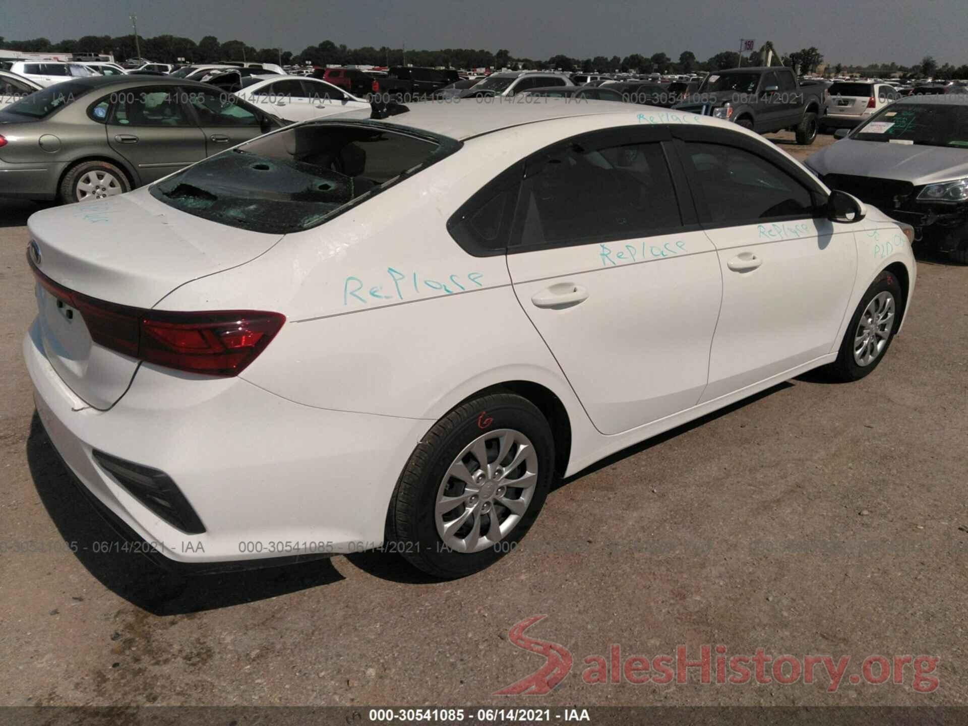 3KPF24AD2ME274794 2021 KIA FORTE