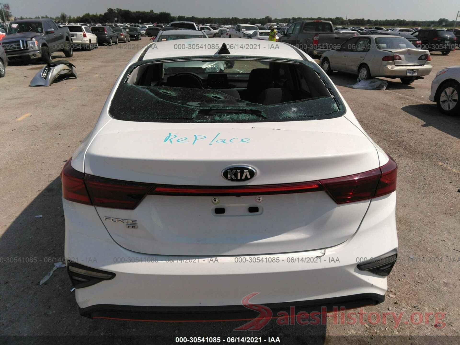 3KPF24AD2ME274794 2021 KIA FORTE