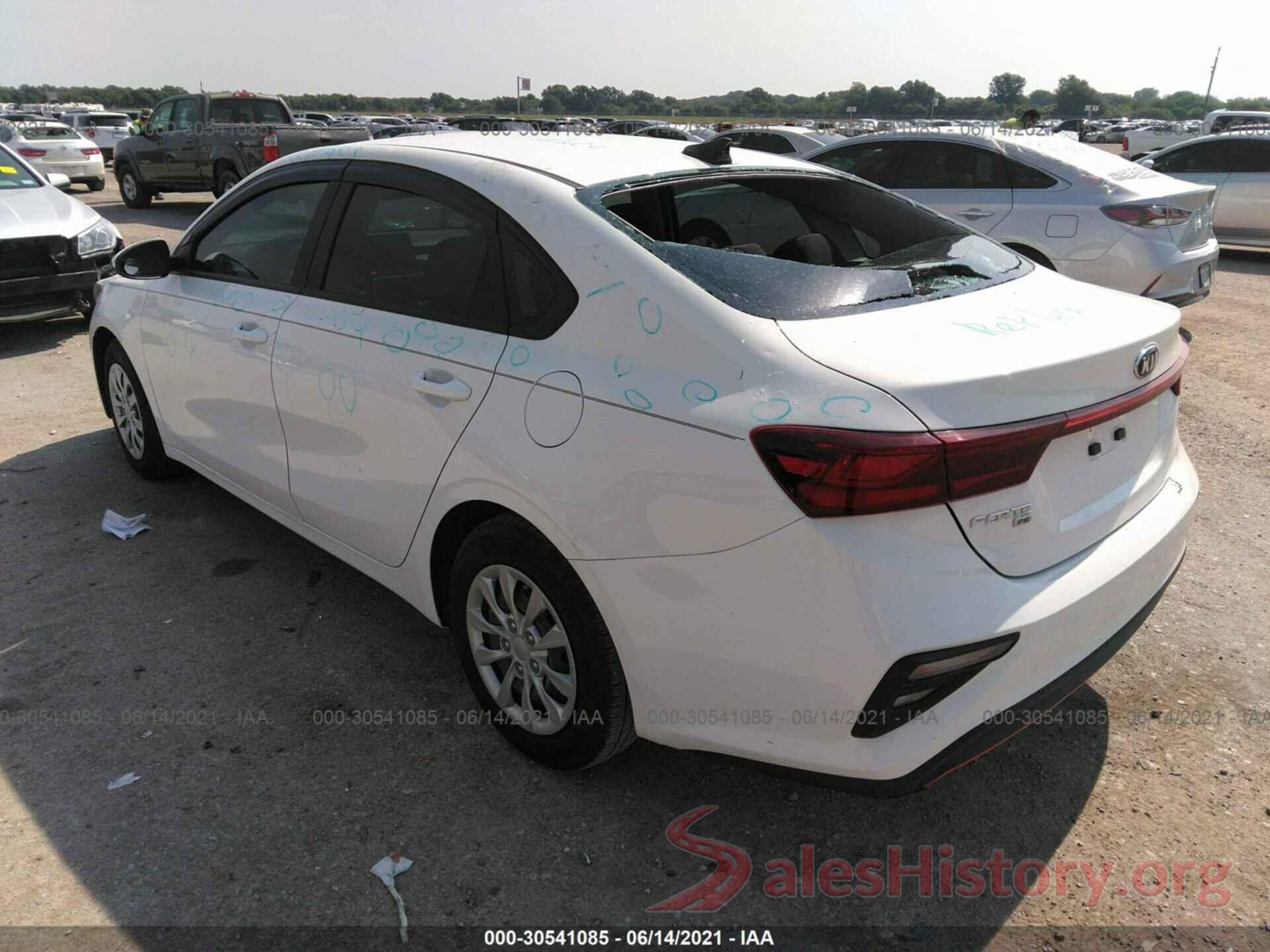 3KPF24AD2ME274794 2021 KIA FORTE