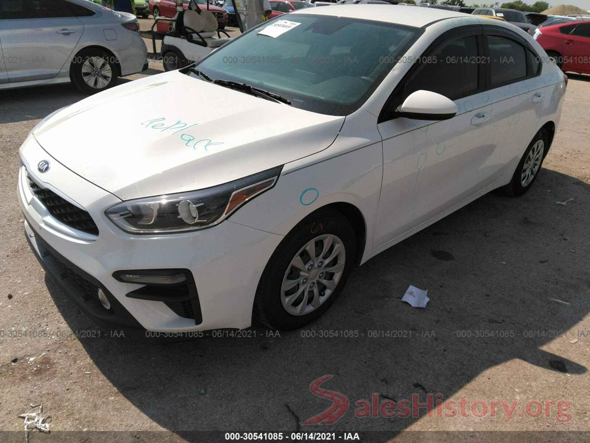 3KPF24AD2ME274794 2021 KIA FORTE