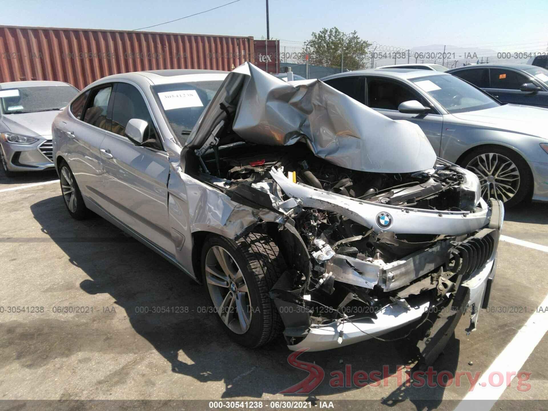 WBA8Z9C57JG828721 2018 BMW 3 SERIES