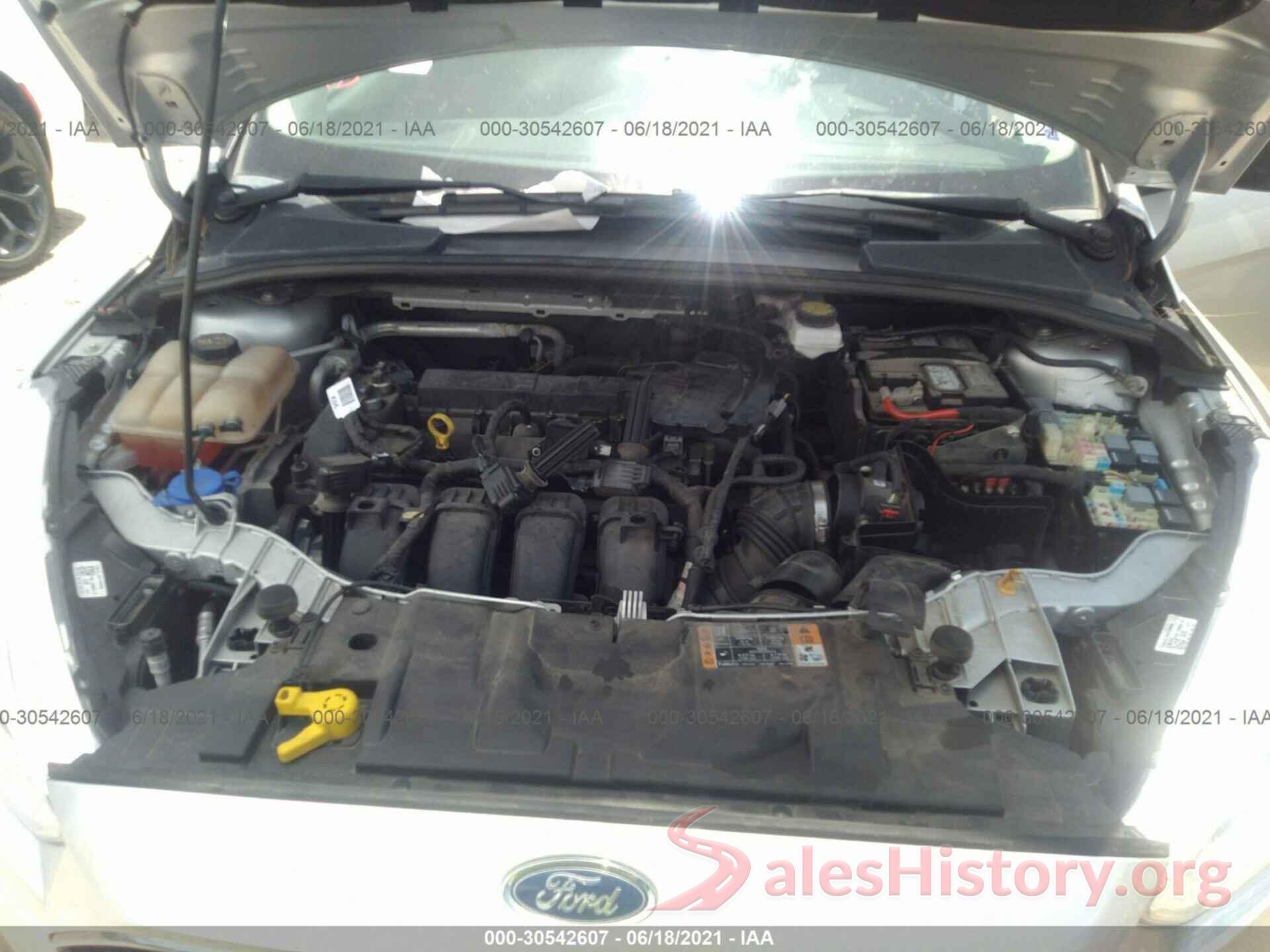 1FADP3E23JL275277 2018 FORD FOCUS