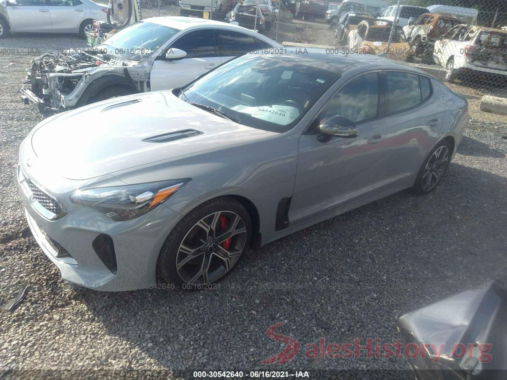 KNAE55LC8J6019286 2018 KIA STINGER