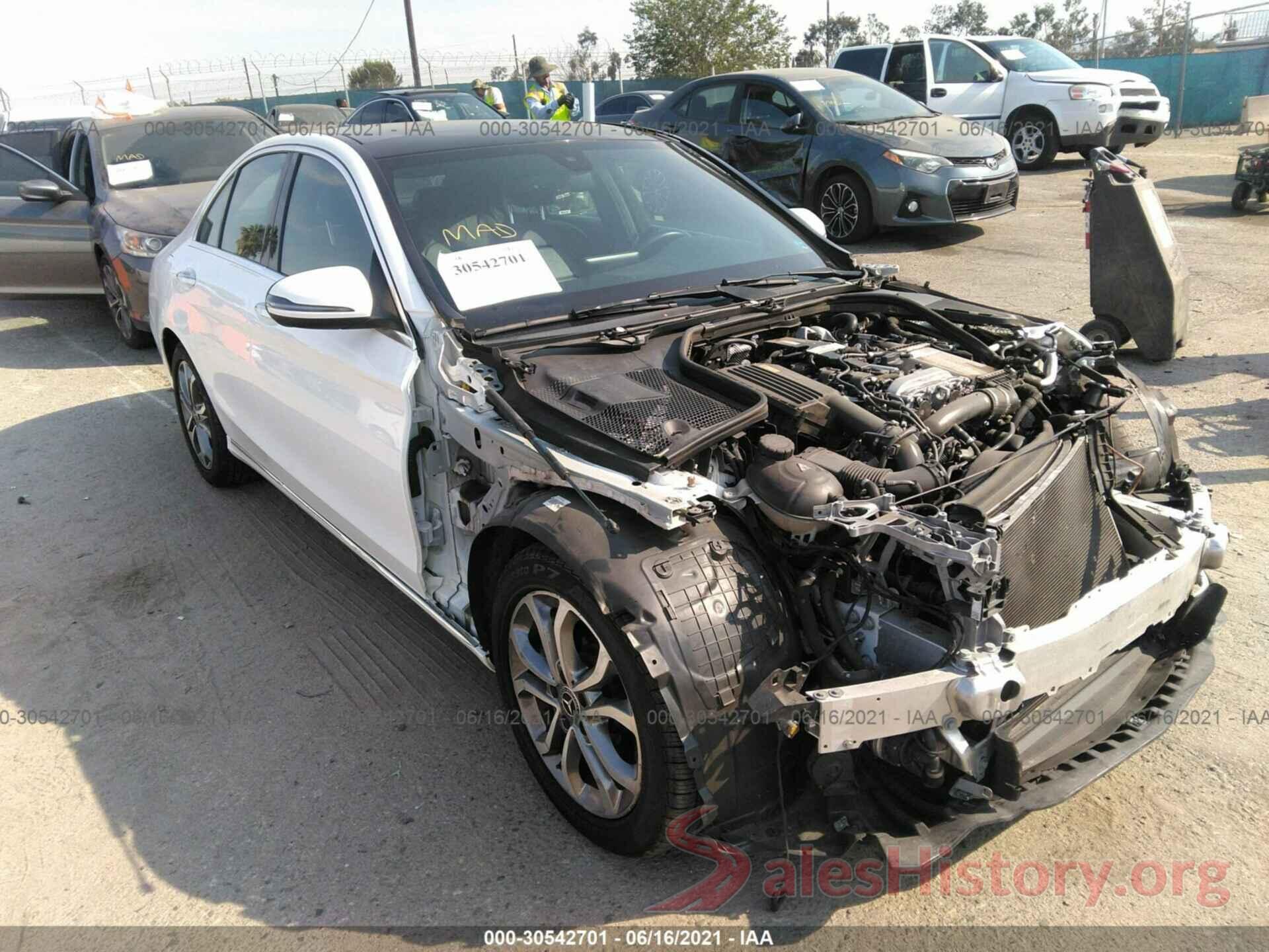 55SWF4JB3JU263231 2018 MERCEDES-BENZ C-CLASS