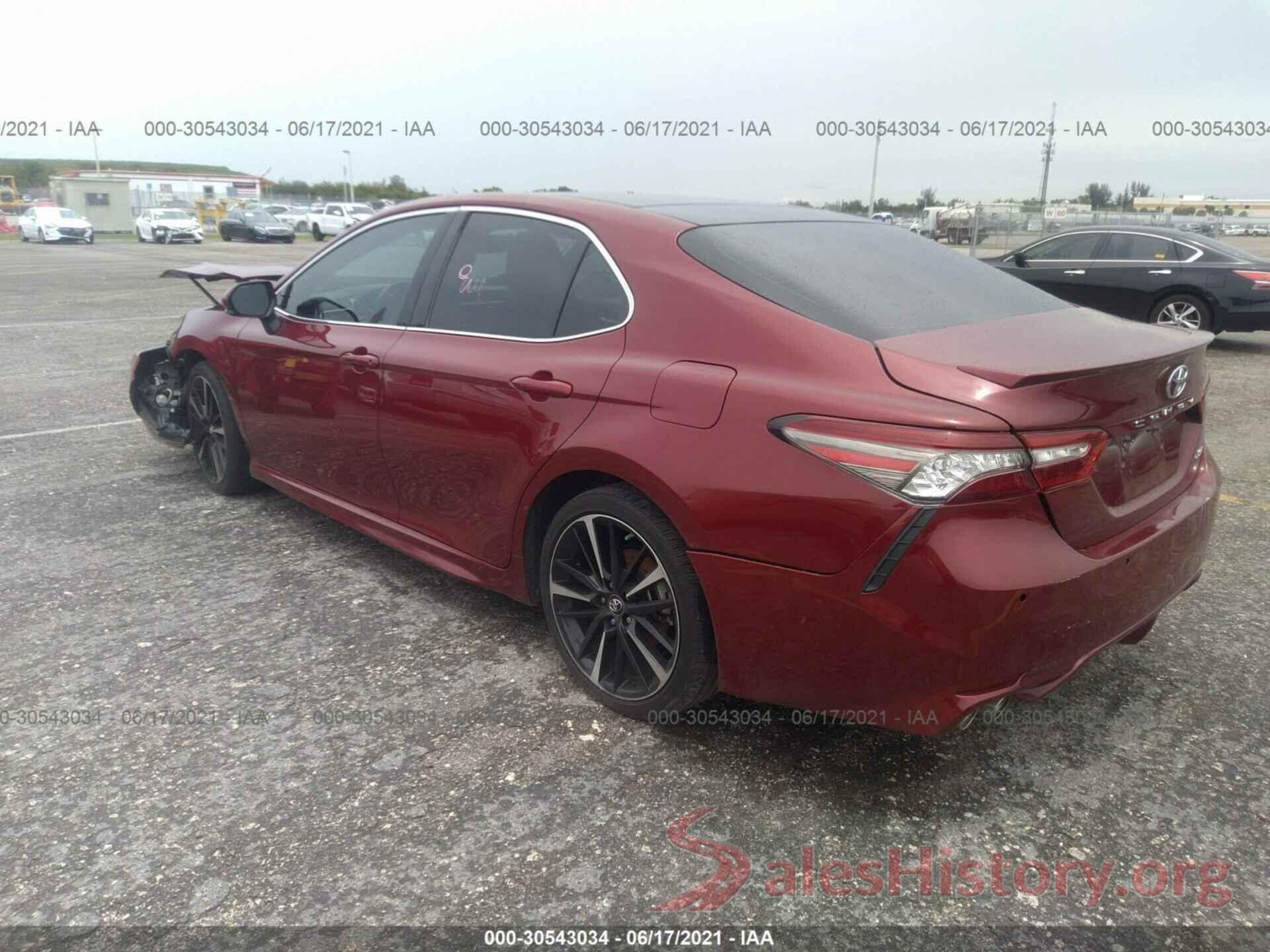 4T1B61HK1JU509040 2018 TOYOTA CAMRY