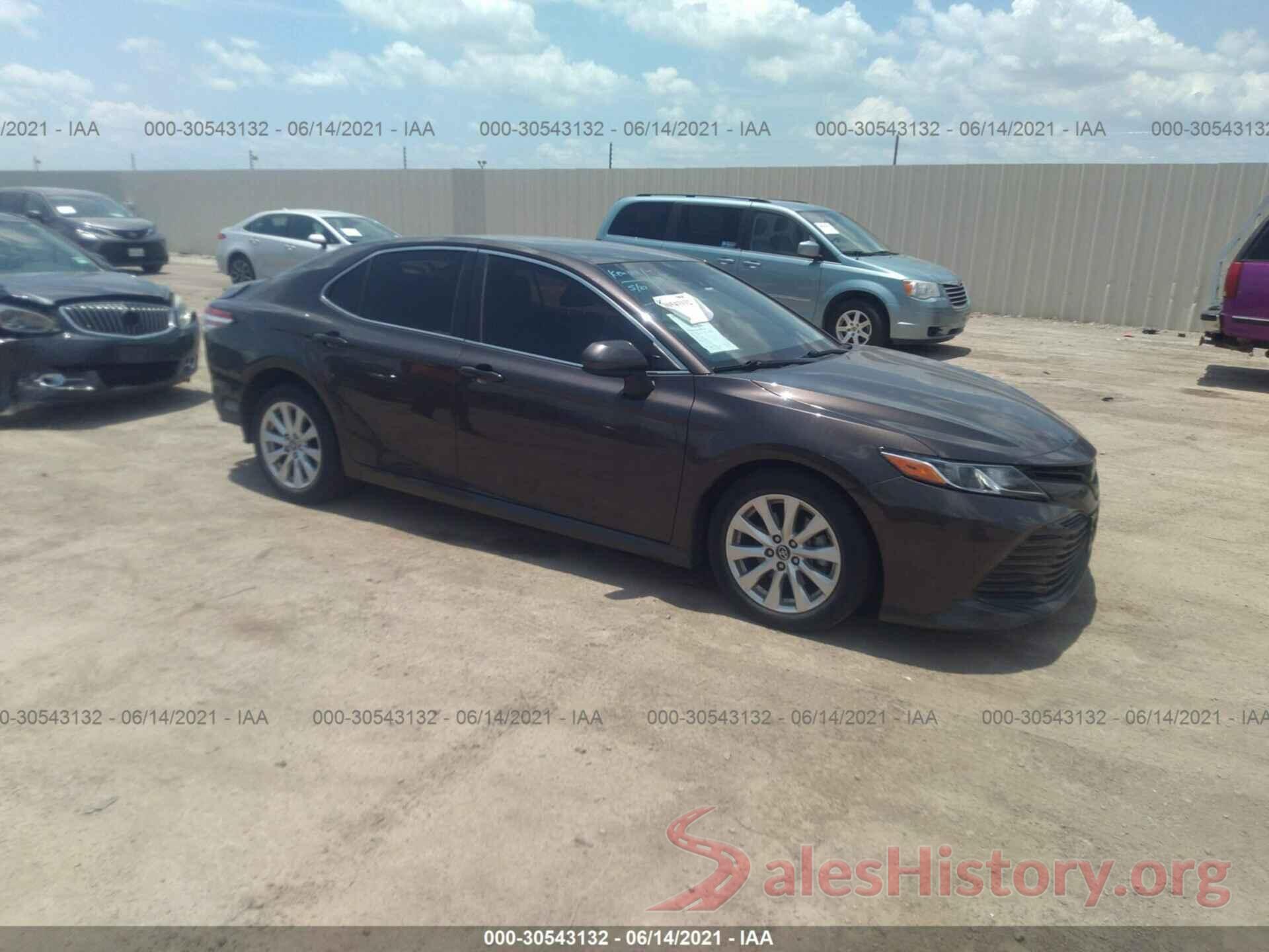 4T1B11HK9JU516221 2018 TOYOTA CAMRY