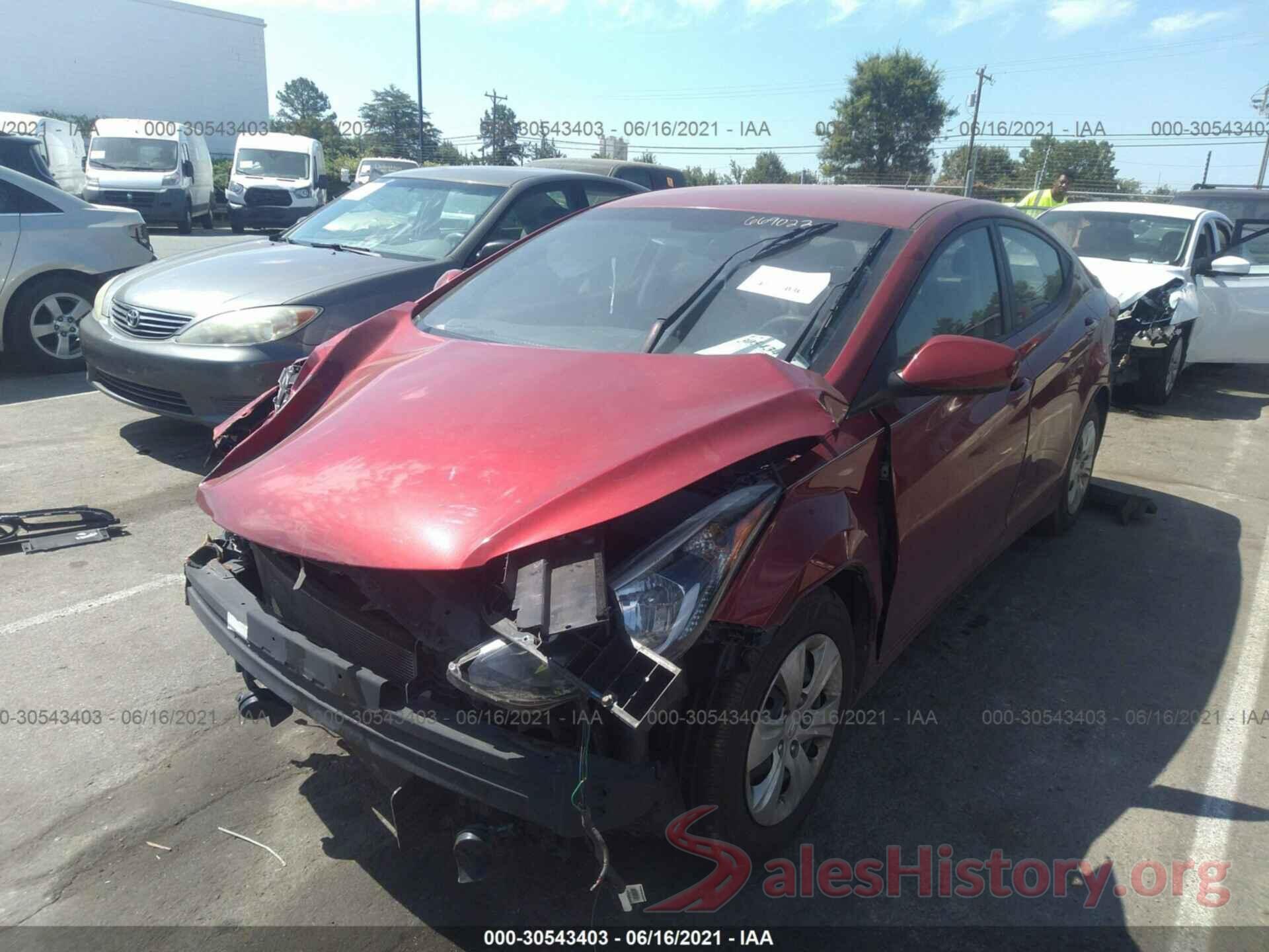 5NPDH4AE9GH669022 2016 HYUNDAI ELANTRA