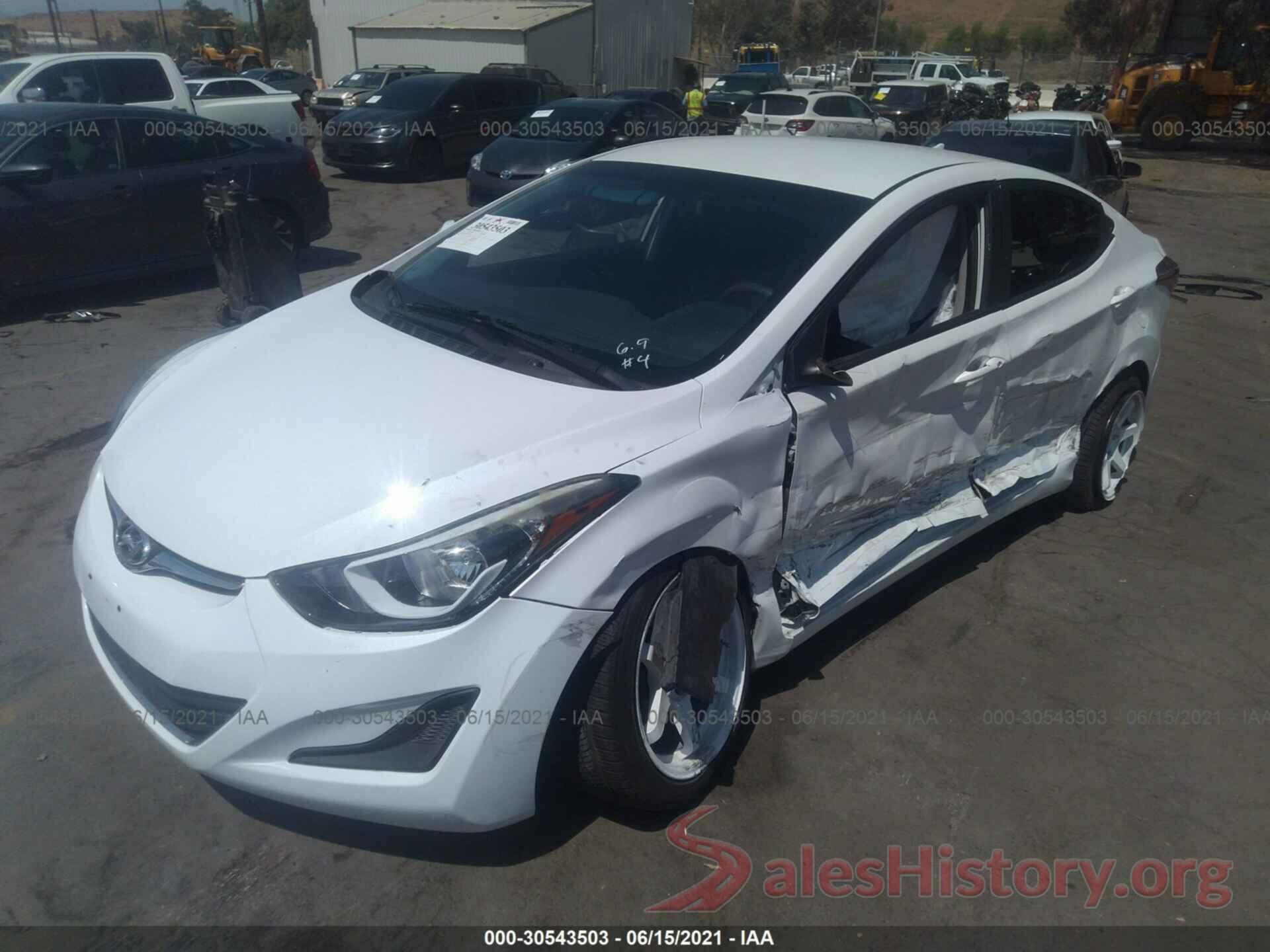 5NPDH4AE2GH733238 2016 HYUNDAI ELANTRA