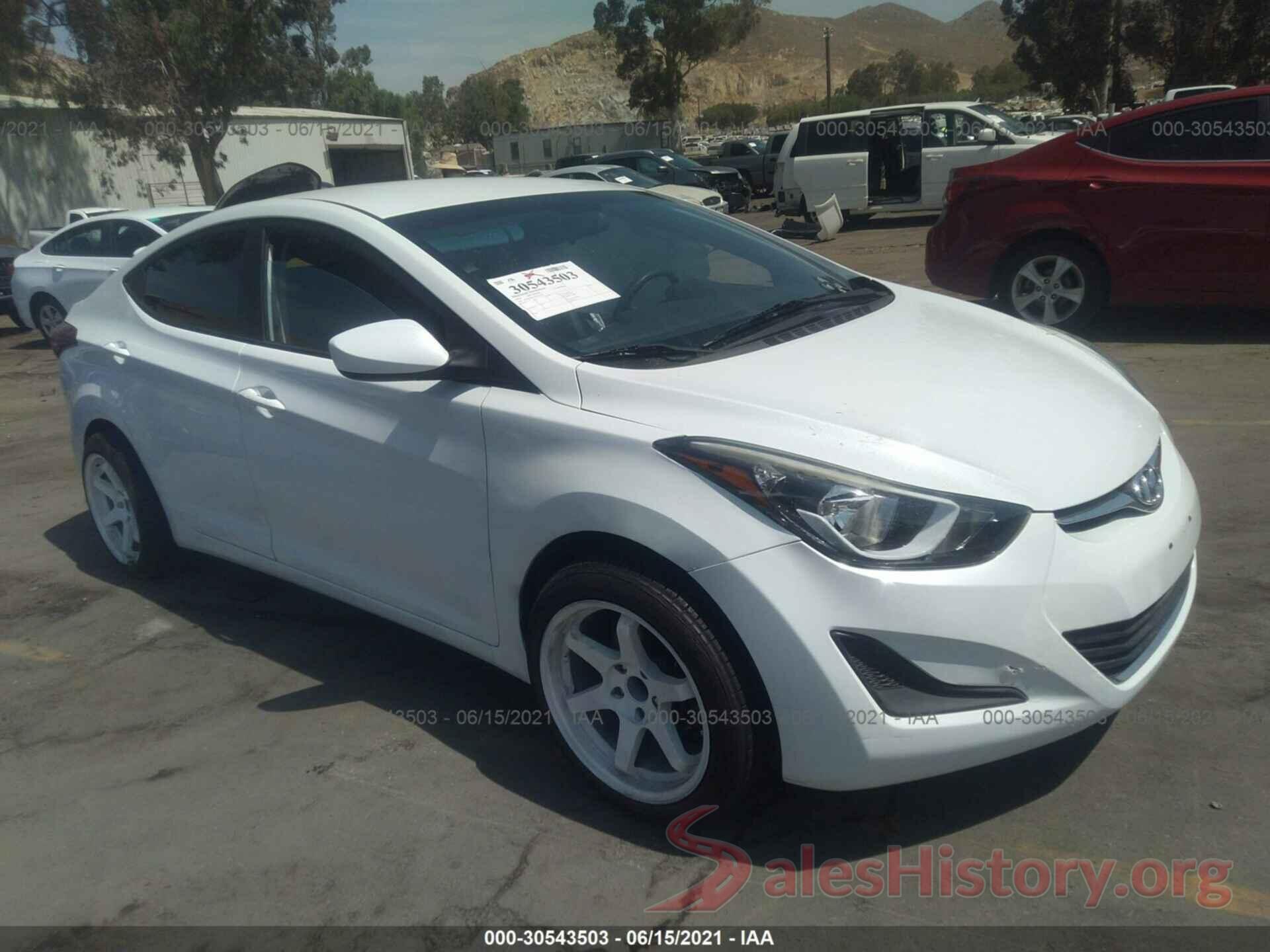 5NPDH4AE2GH733238 2016 HYUNDAI ELANTRA