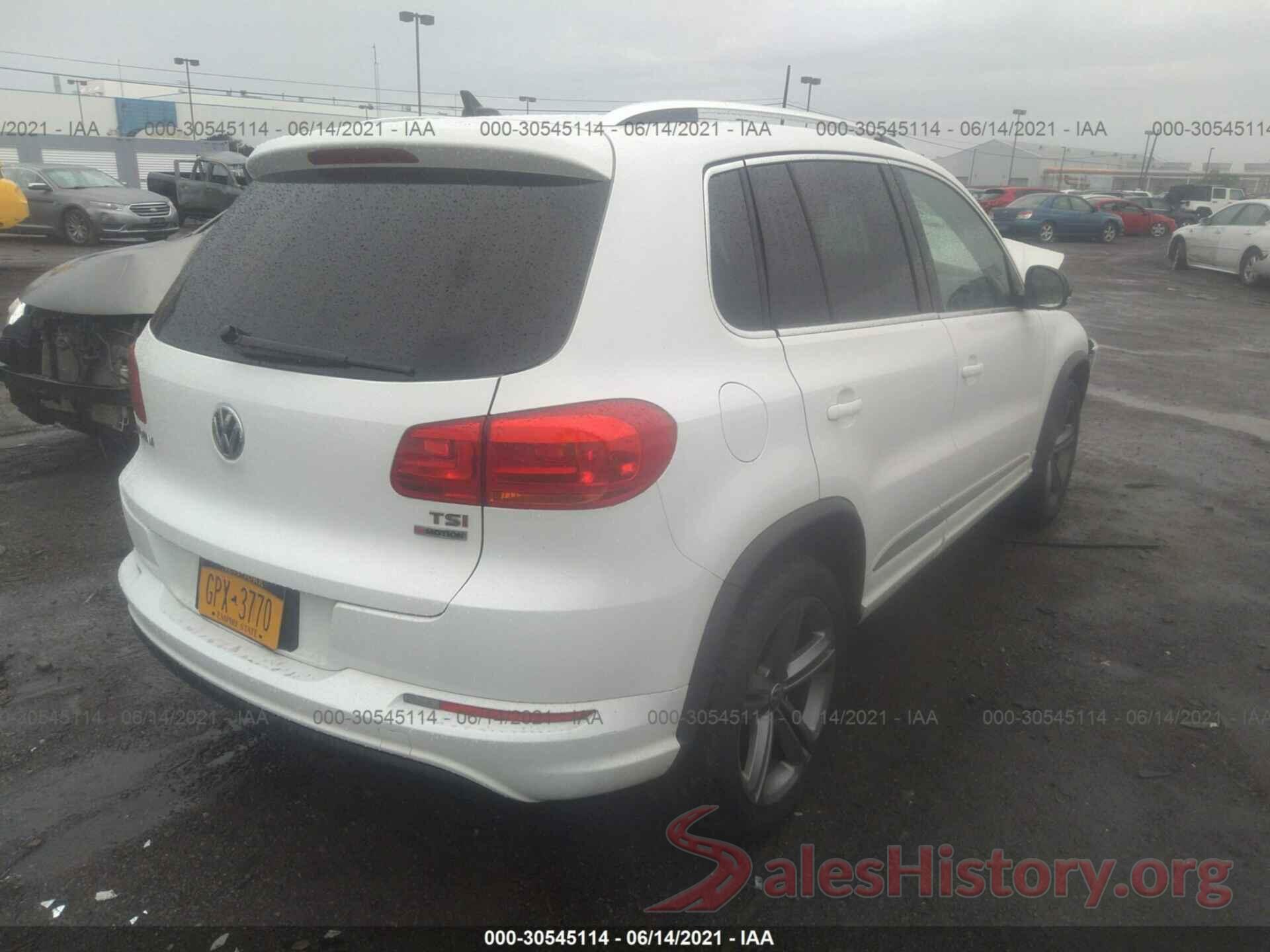 WVGUV7AX0HK017562 2017 VOLKSWAGEN TIGUAN