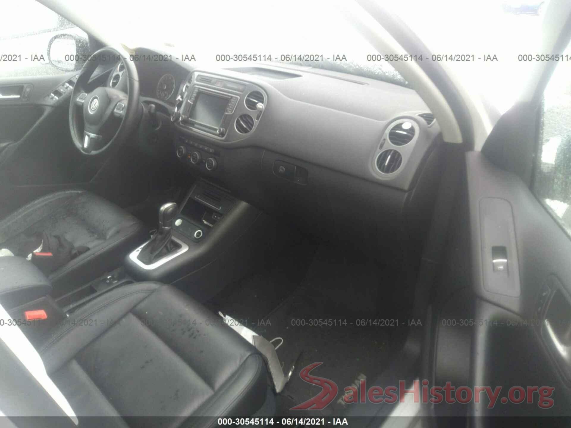 WVGUV7AX0HK017562 2017 VOLKSWAGEN TIGUAN