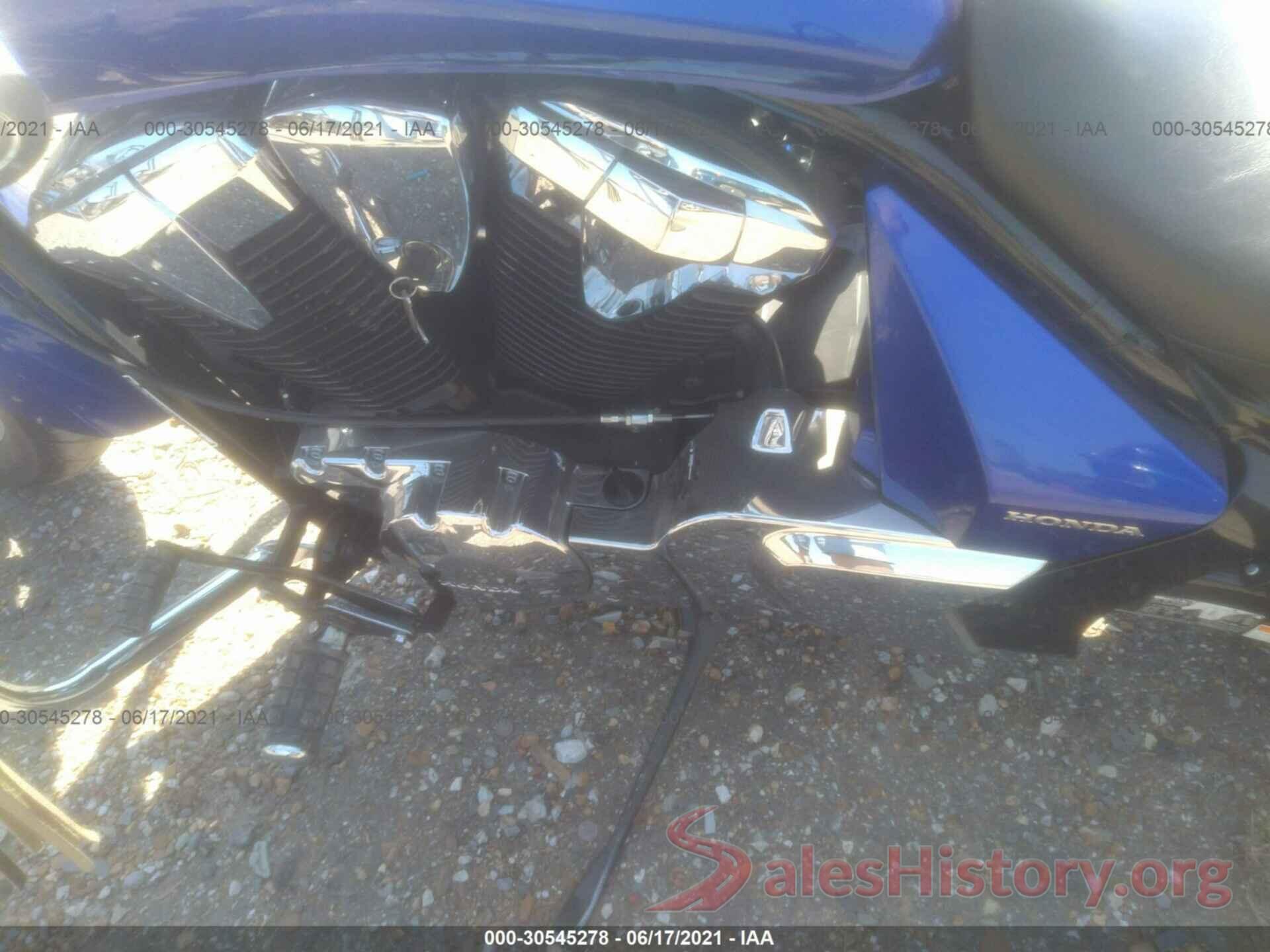 JH2SC6602GK600163 2016 HONDA VT1300