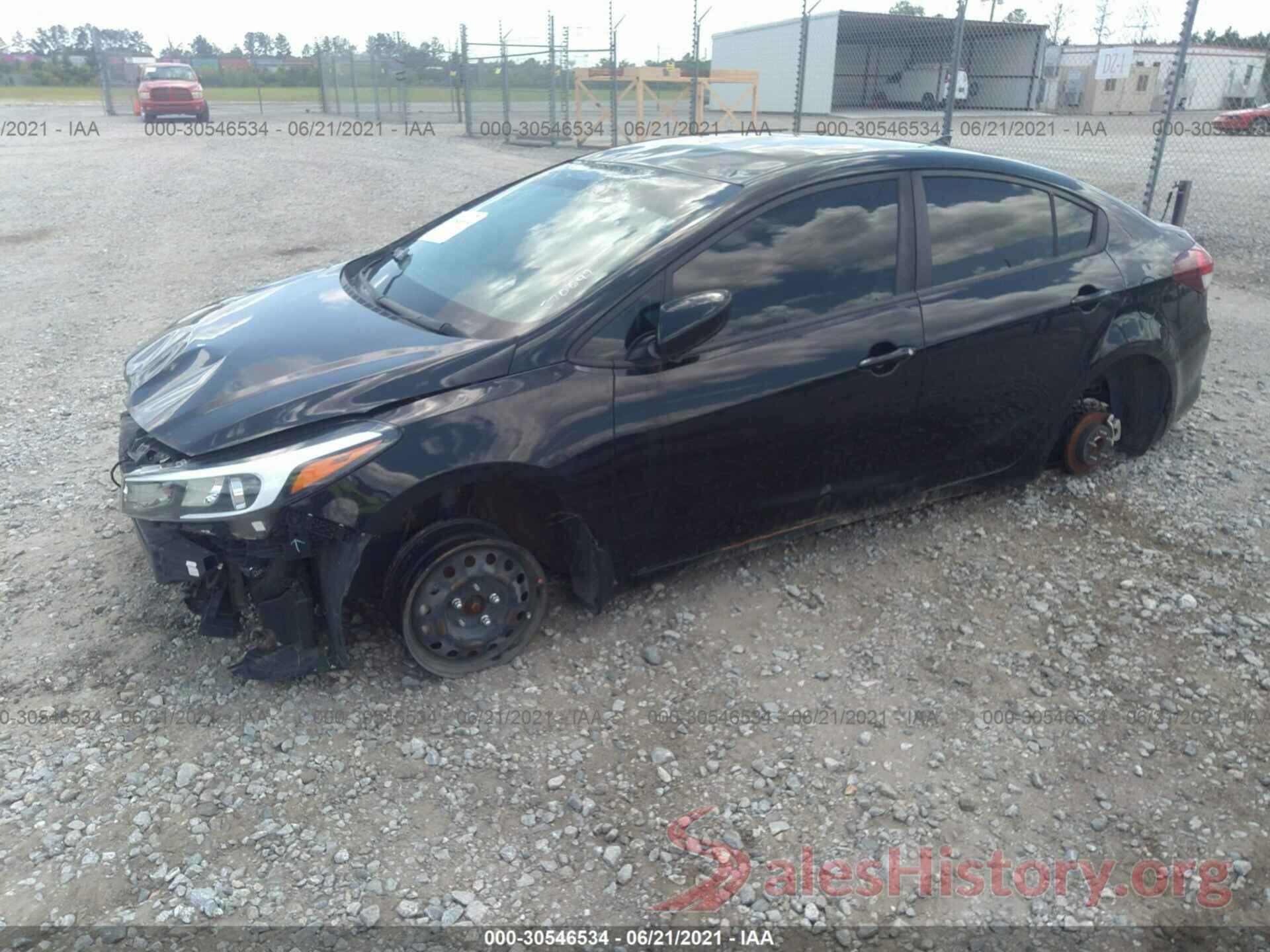 3KPFK4A79JE270649 2018 KIA FORTE