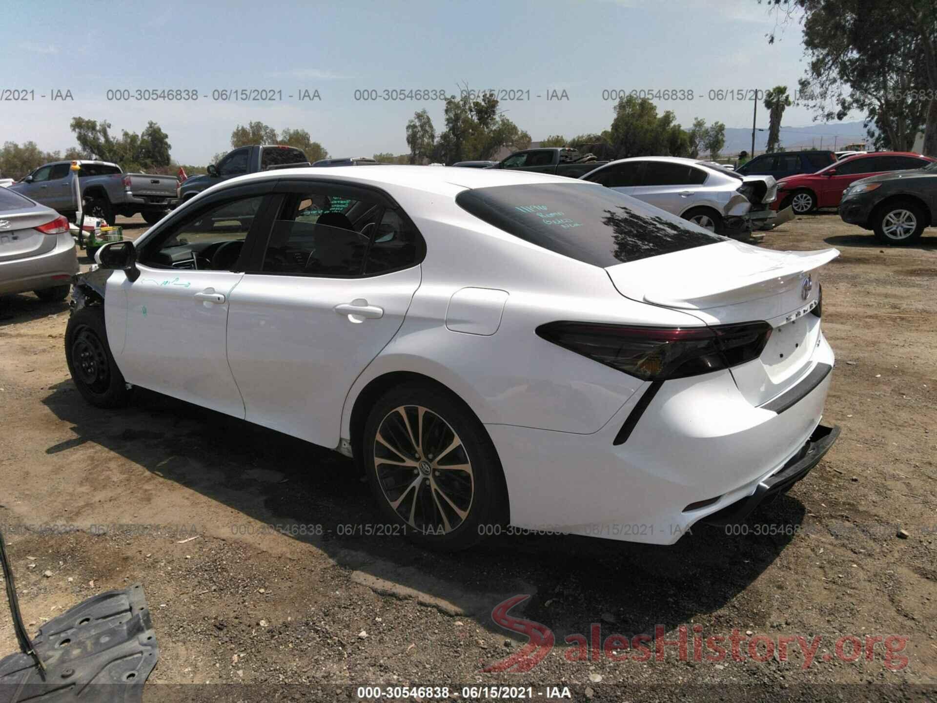 4T1B11HKXJU616912 2018 TOYOTA CAMRY