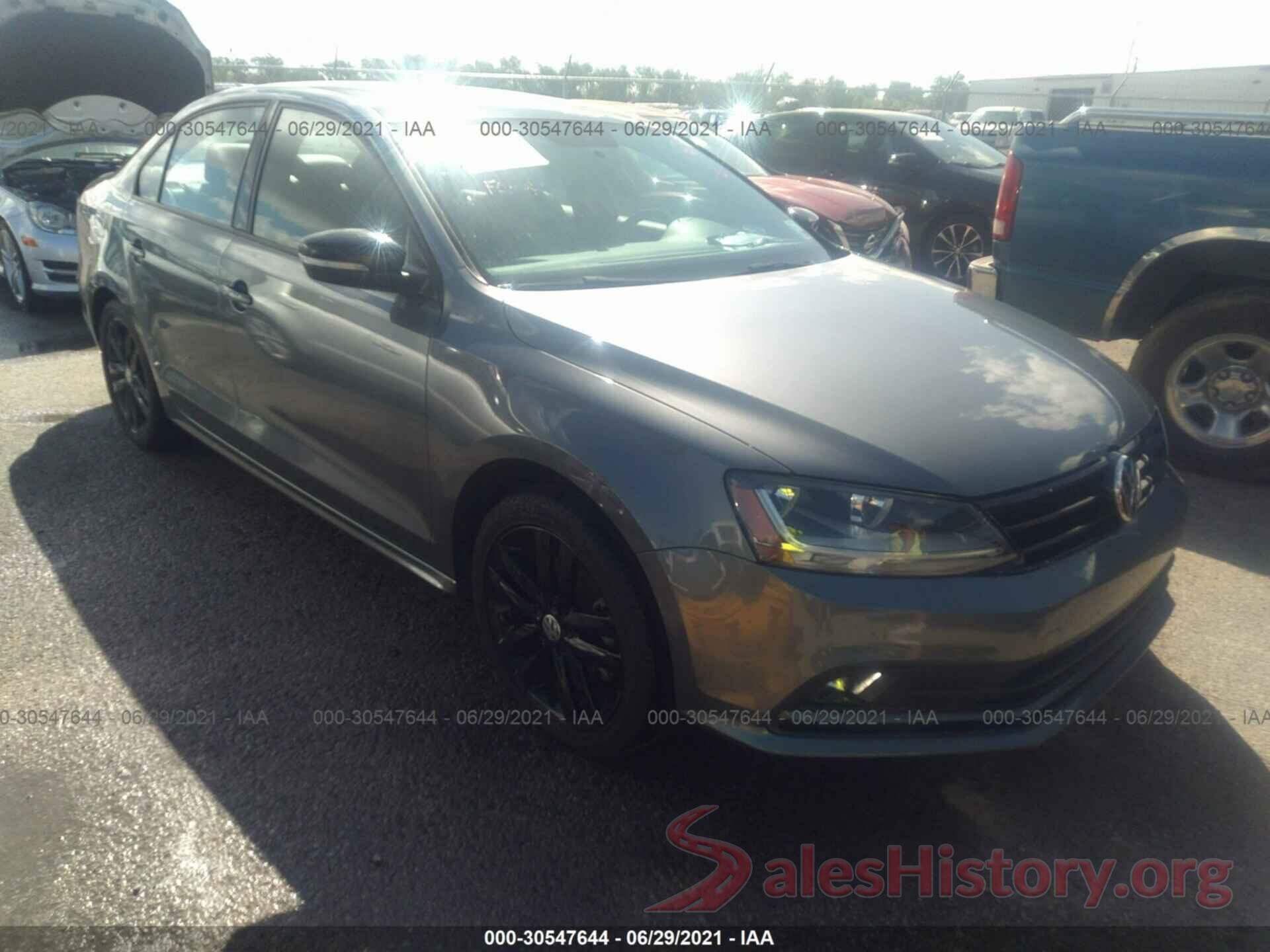 3VWD17AJ2JM218712 2018 VOLKSWAGEN JETTA