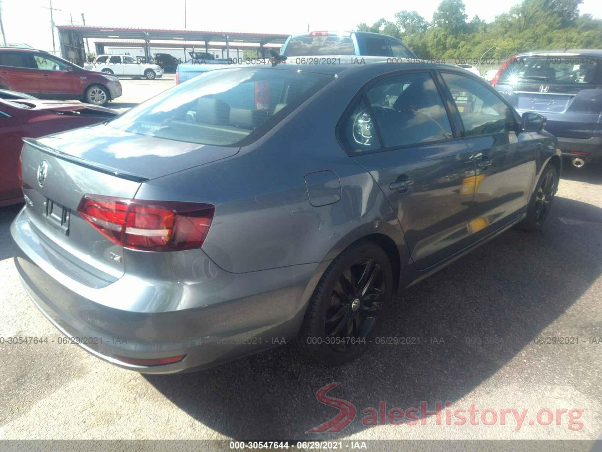 3VWD17AJ2JM218712 2018 VOLKSWAGEN JETTA