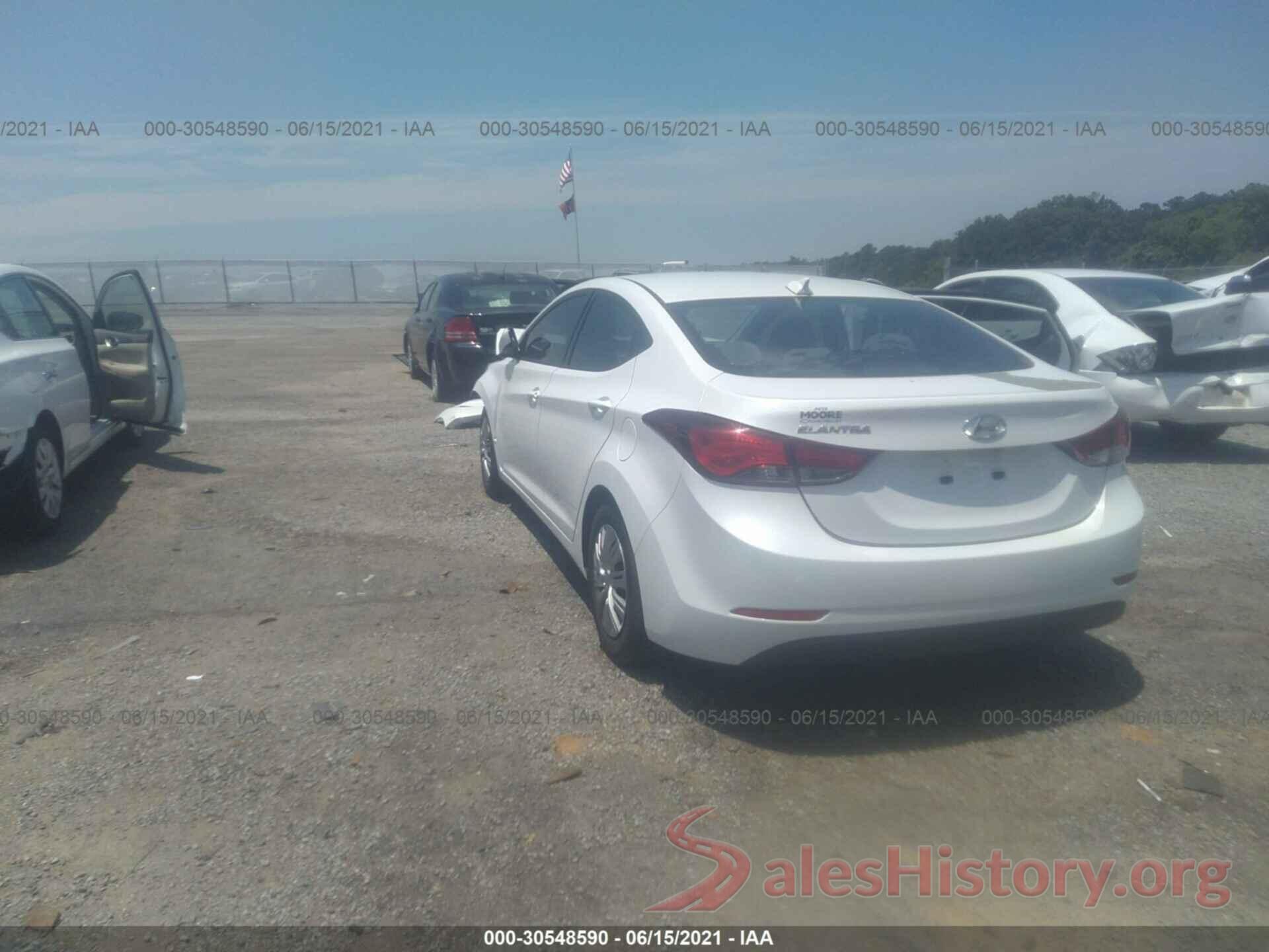 5NPDH4AE5GH758635 2016 HYUNDAI ELANTRA