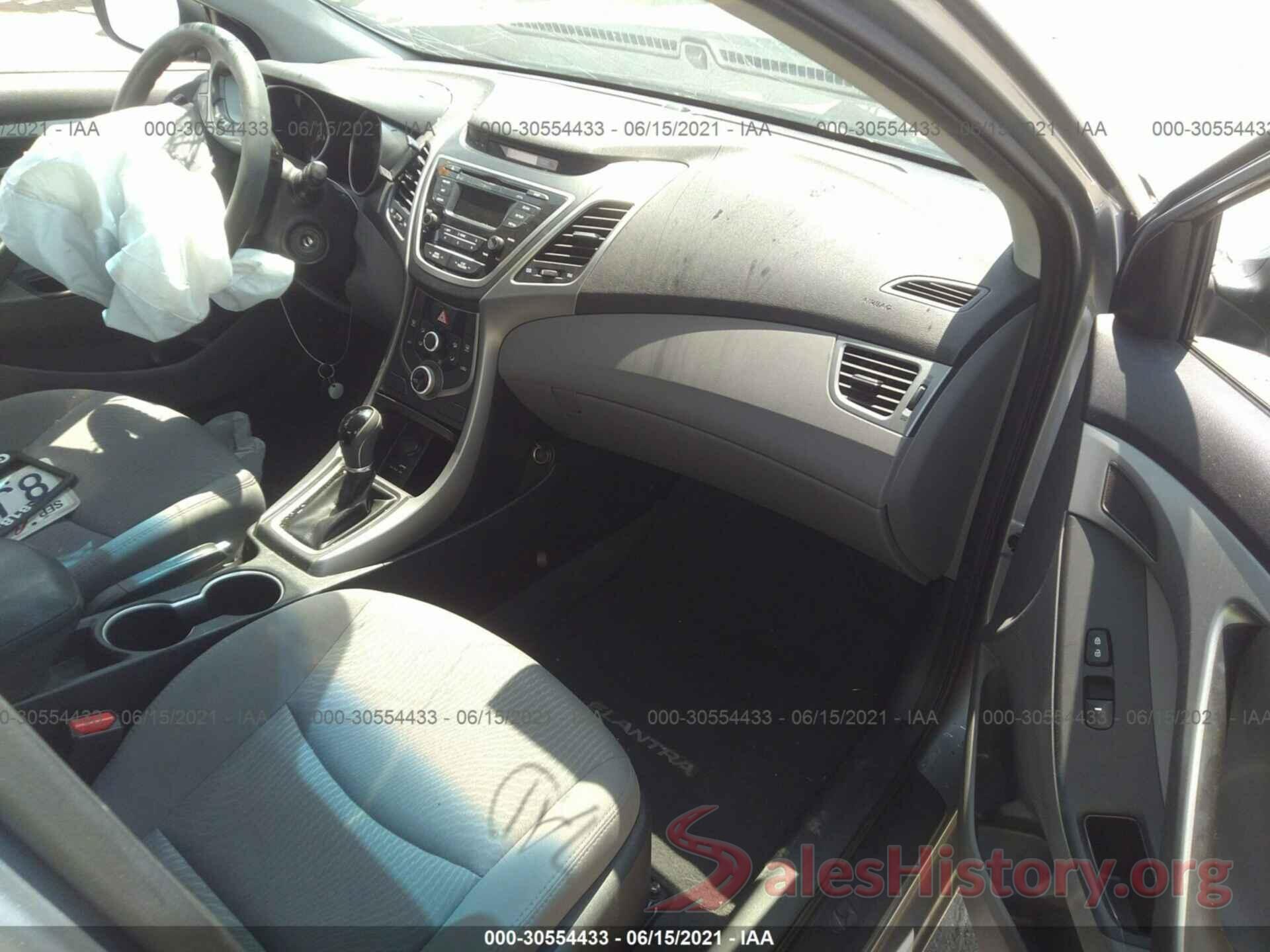 5NPDH4AE1GH734638 2016 HYUNDAI ELANTRA