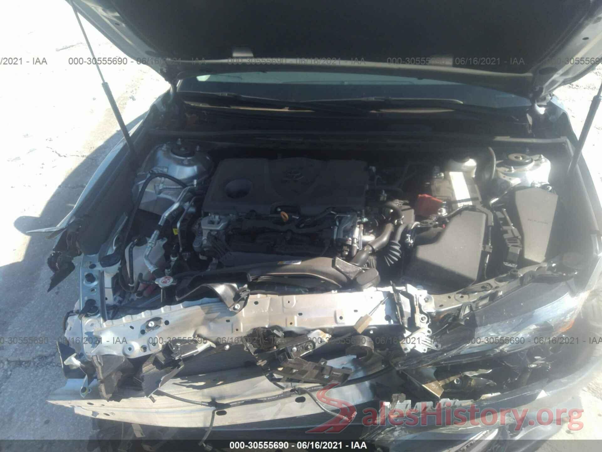 4T1B61HK2KU262077 2019 TOYOTA CAMRY