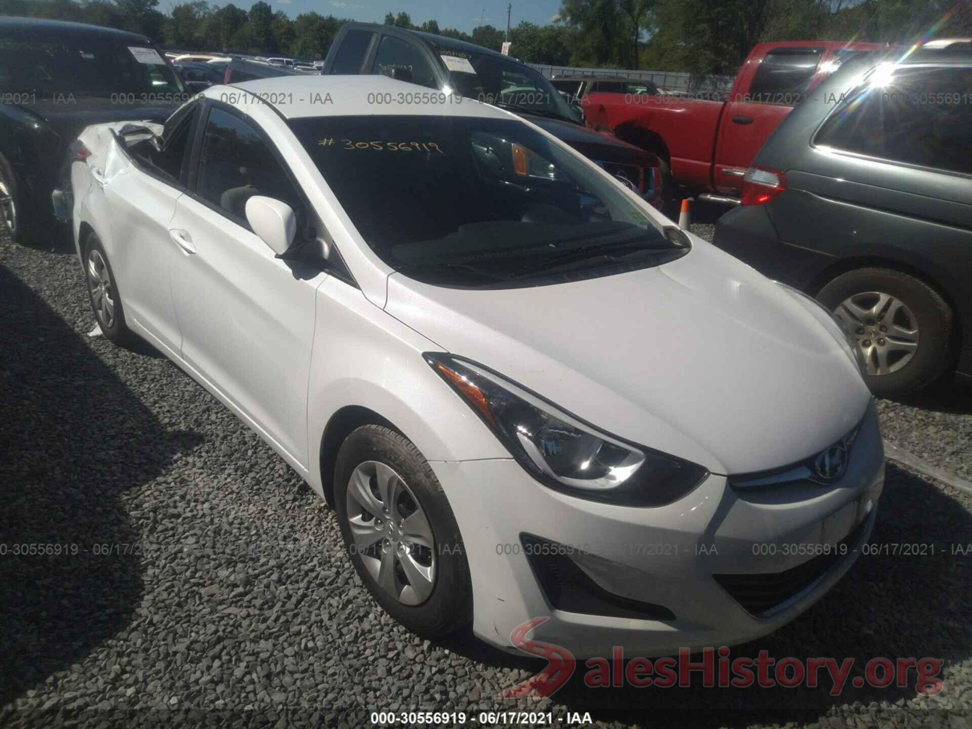 5NPDH4AE7GH738726 2016 HYUNDAI ELANTRA