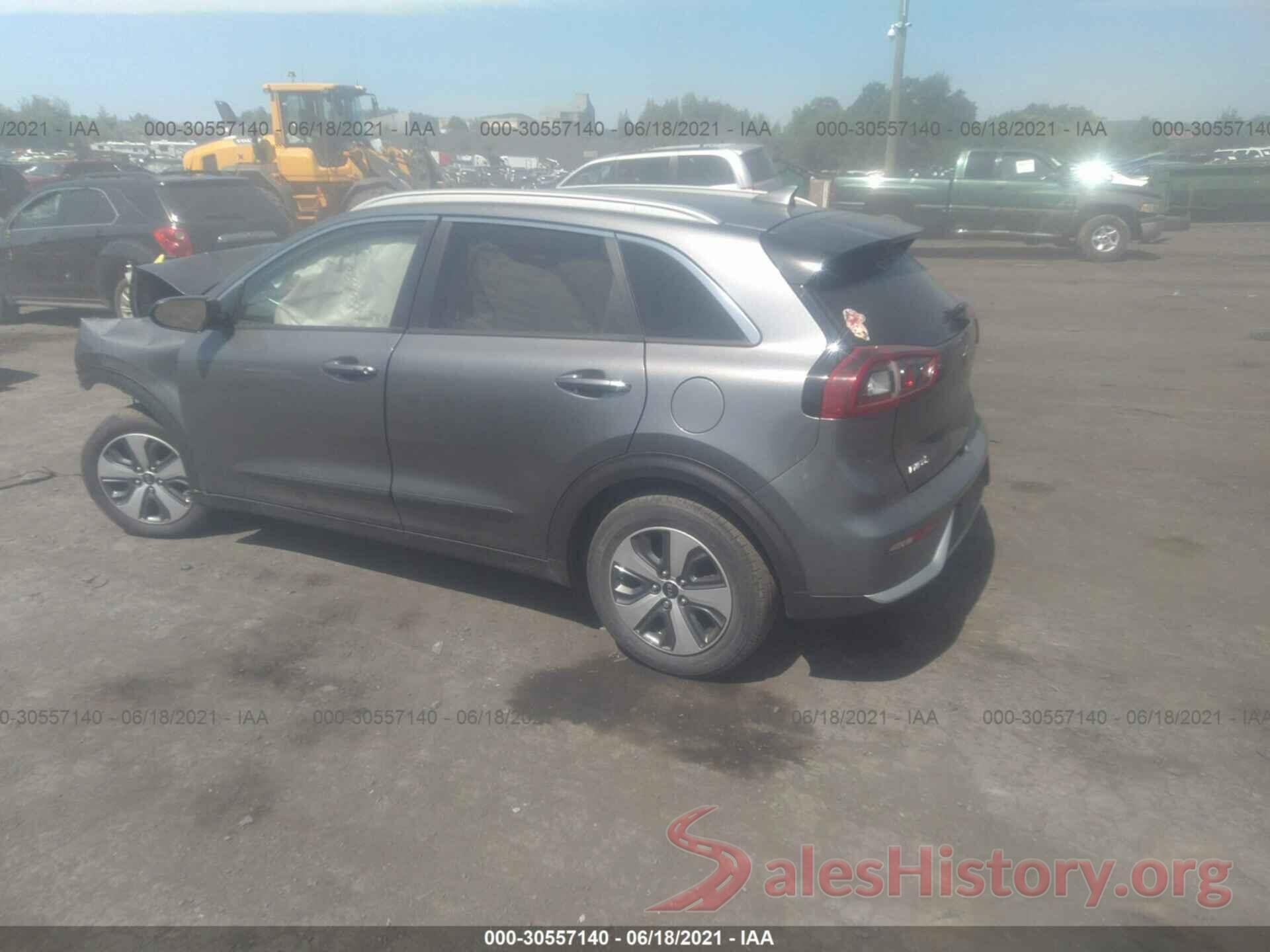 KNDCB3LC7H5067496 2017 KIA NIRO