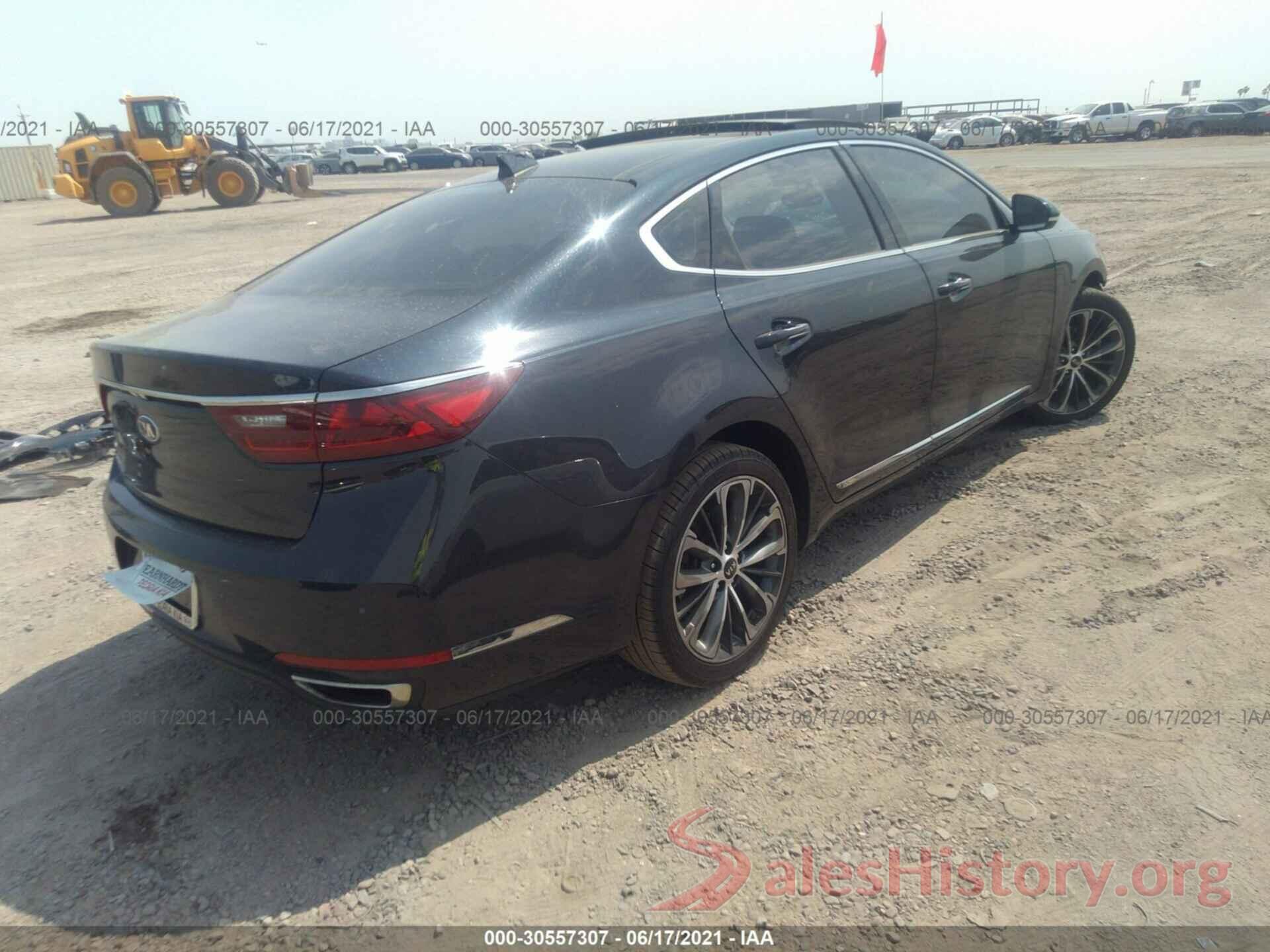 KNALC4J18H5067878 2017 KIA CADENZA