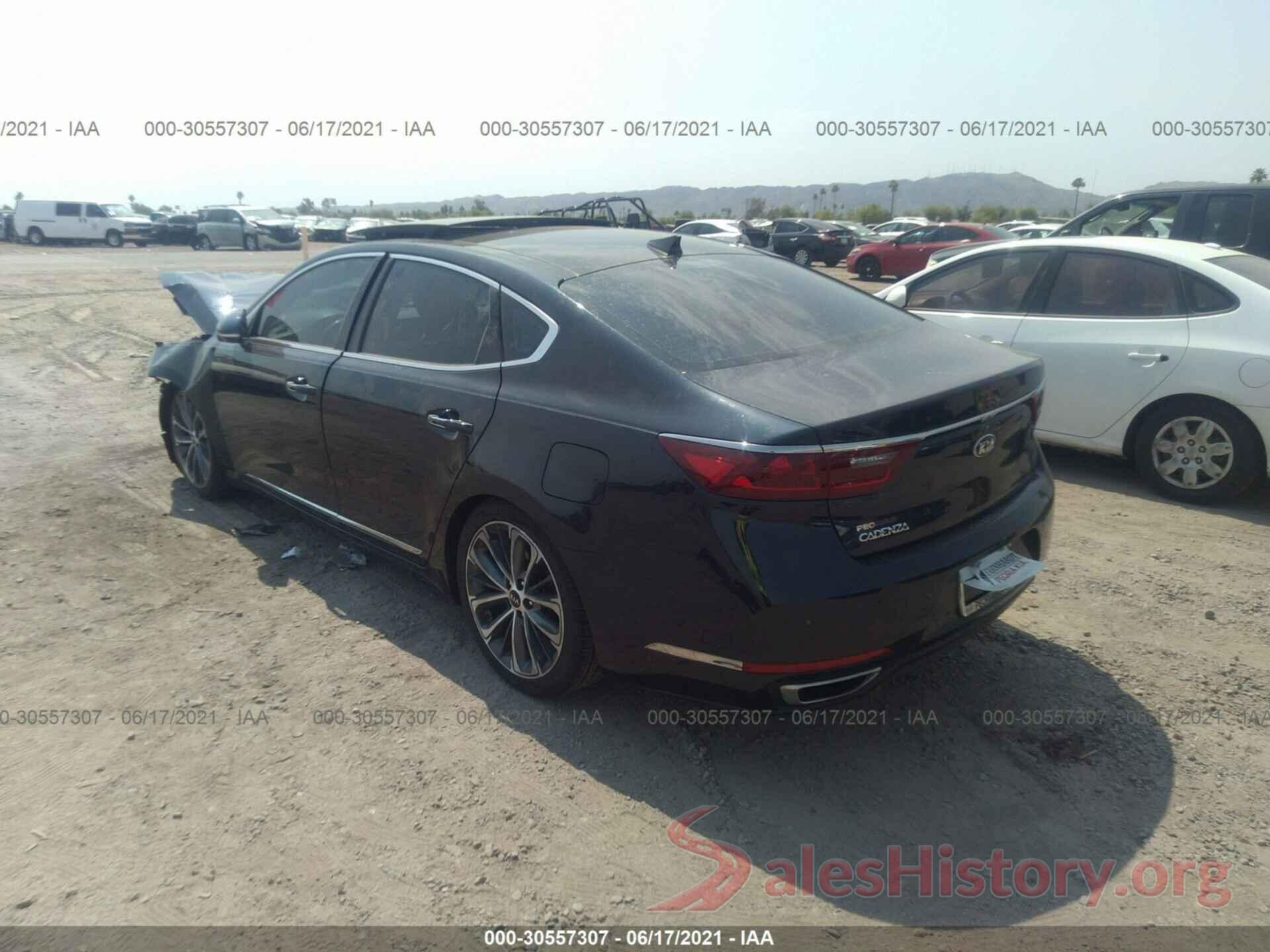 KNALC4J18H5067878 2017 KIA CADENZA