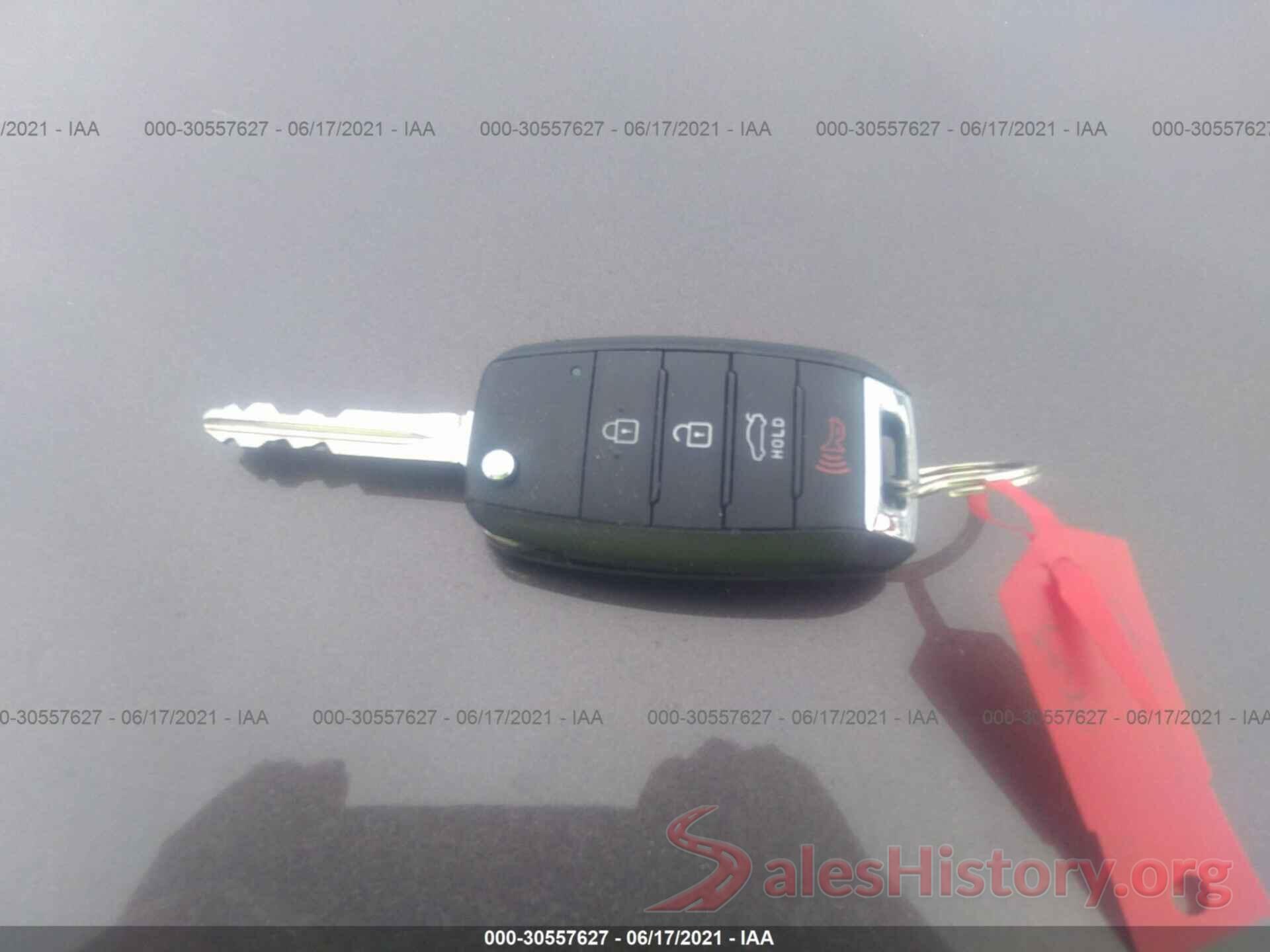 3KPFK4A7XHE157321 2017 KIA FORTE