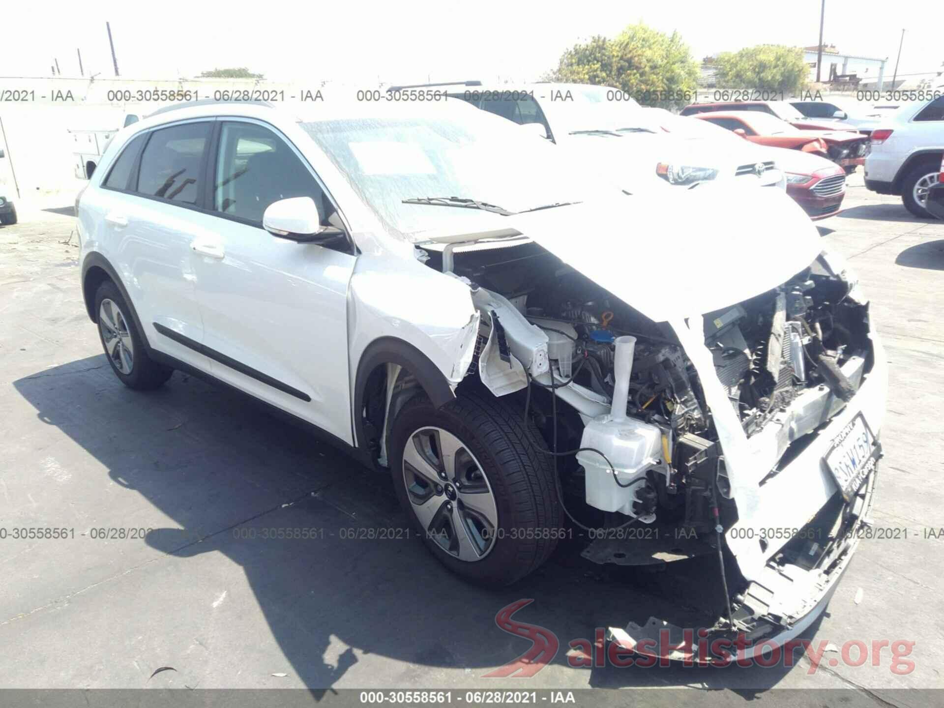 KNDCC3LC6K5350539 2019 KIA NIRO