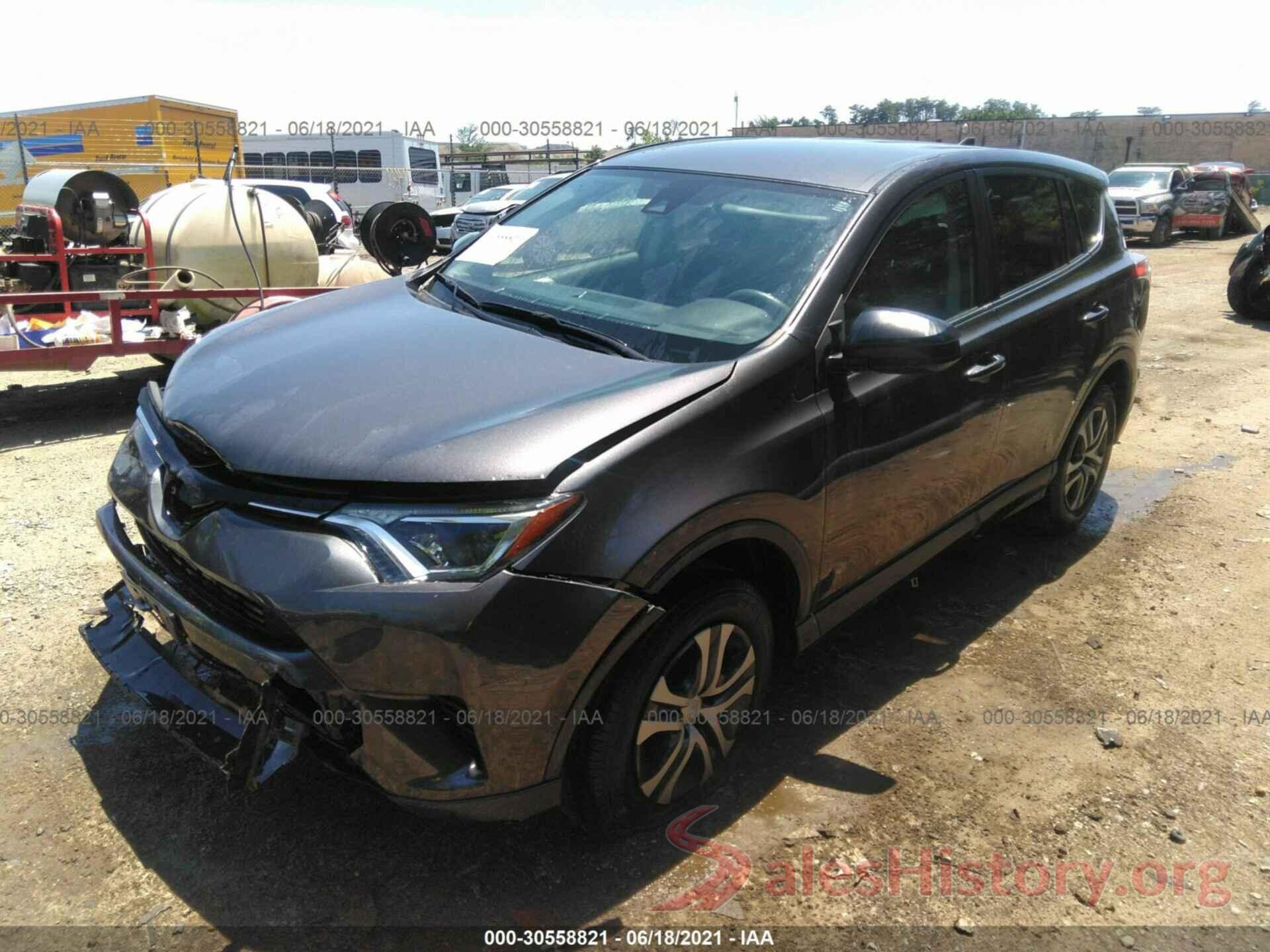 JTMBFREV1JJ215737 2018 TOYOTA RAV4