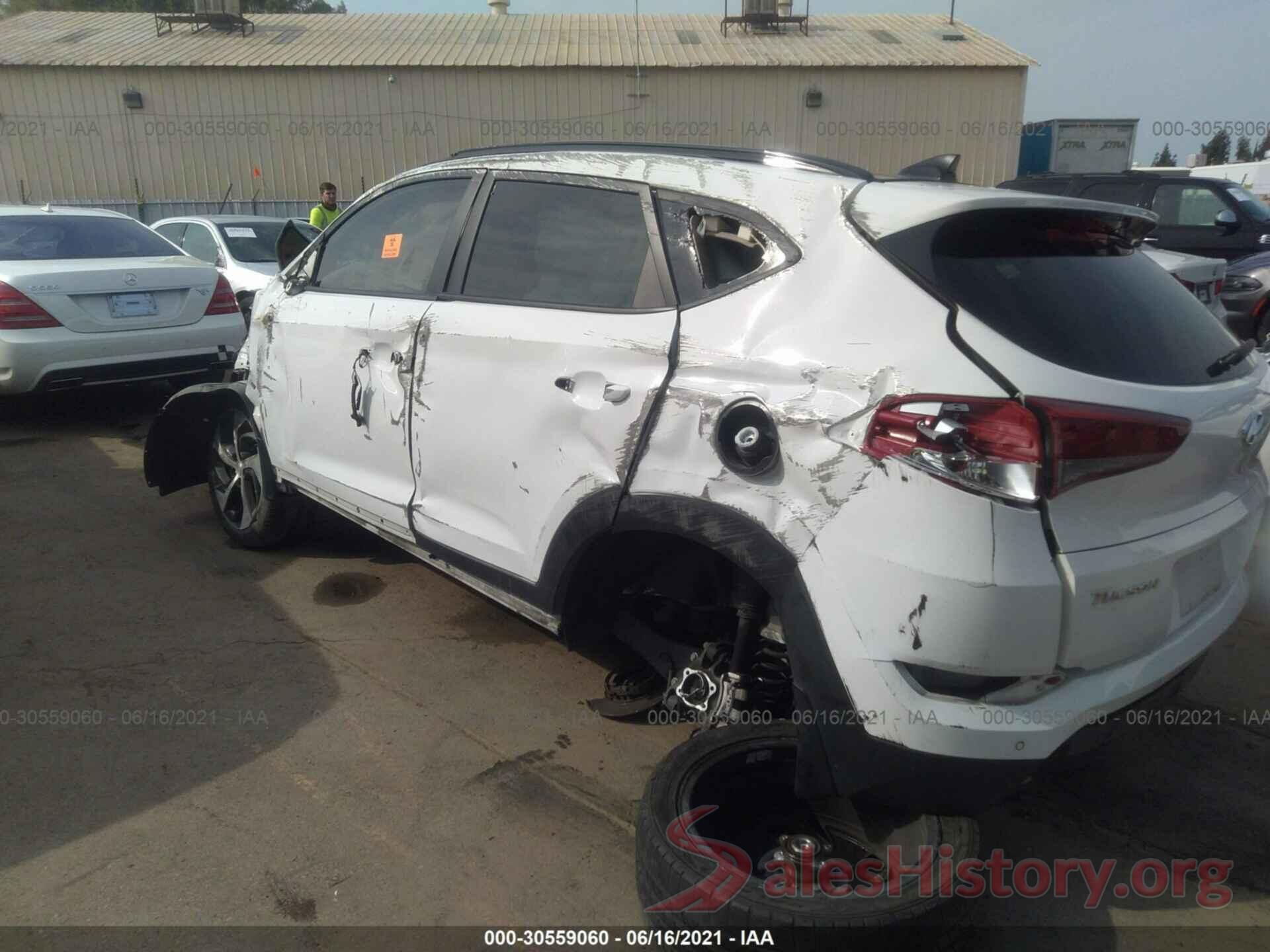 KM8J33A29JU816742 2018 HYUNDAI TUCSON