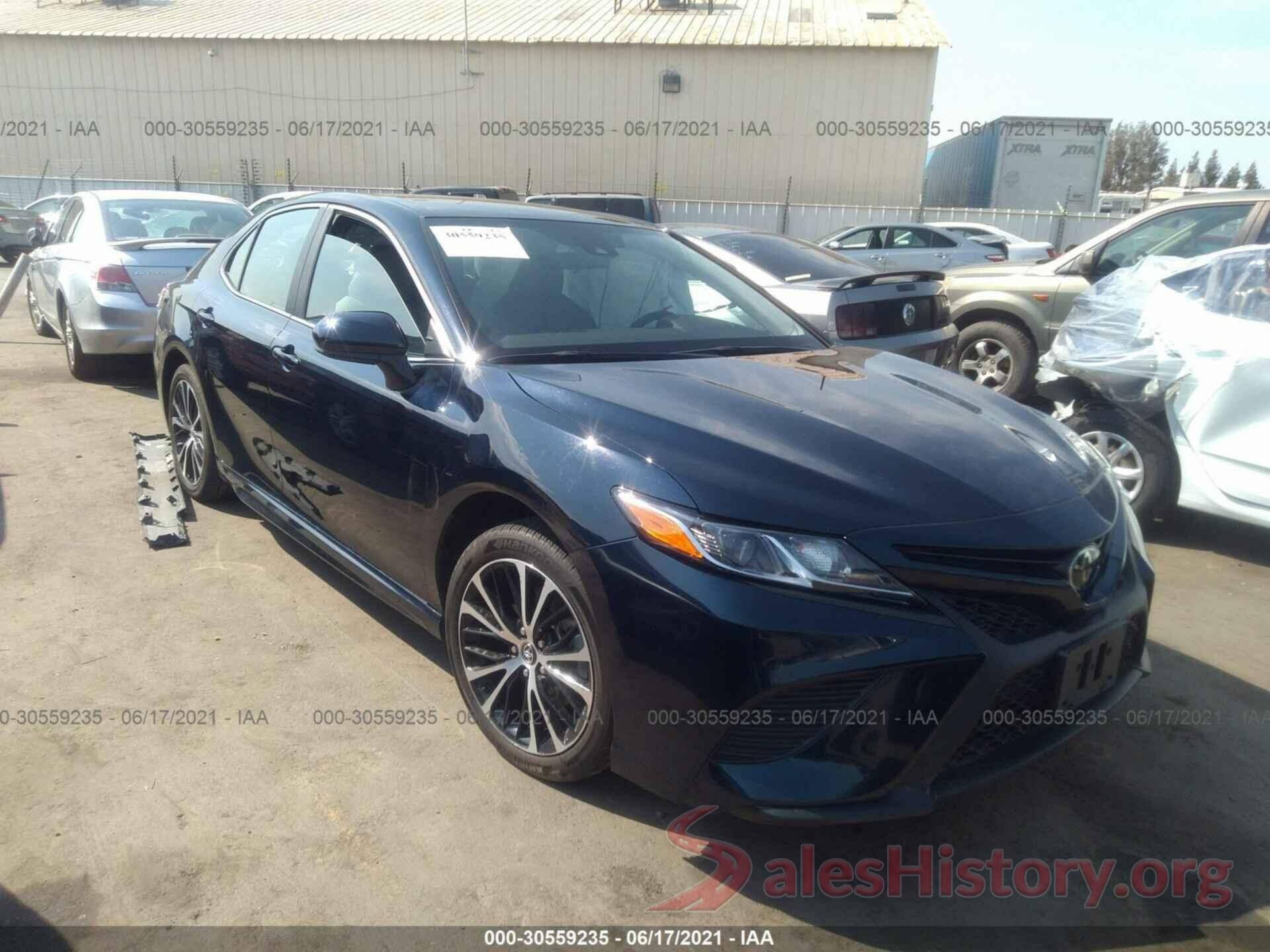 4T1B11HK6KU712330 2019 TOYOTA CAMRY