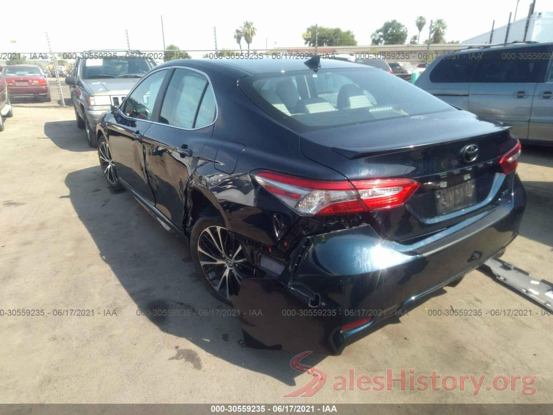 4T1B11HK6KU712330 2019 TOYOTA CAMRY