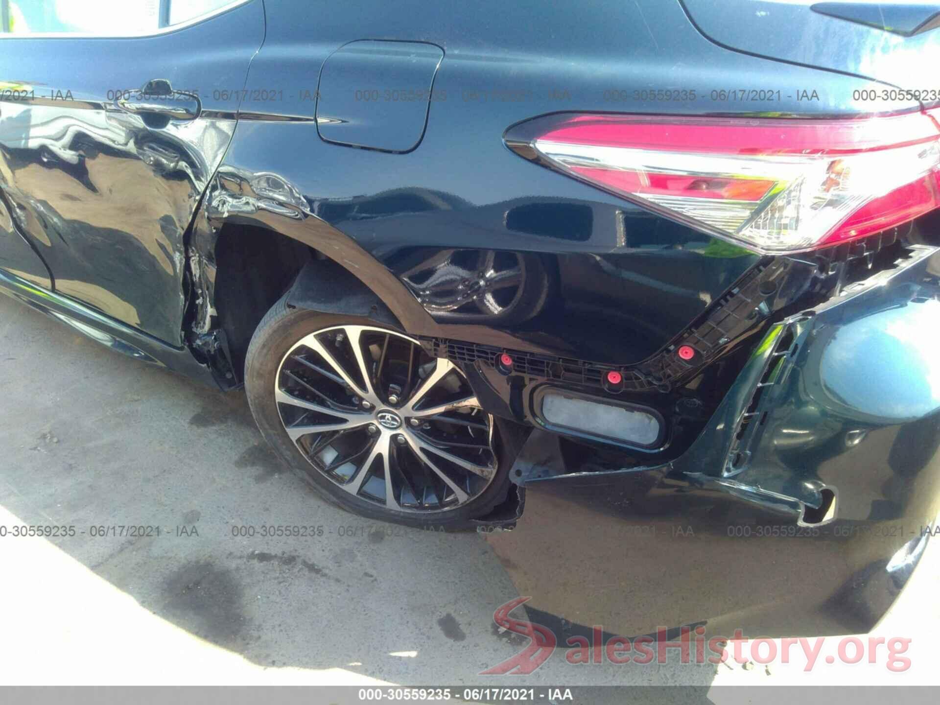 4T1B11HK6KU712330 2019 TOYOTA CAMRY