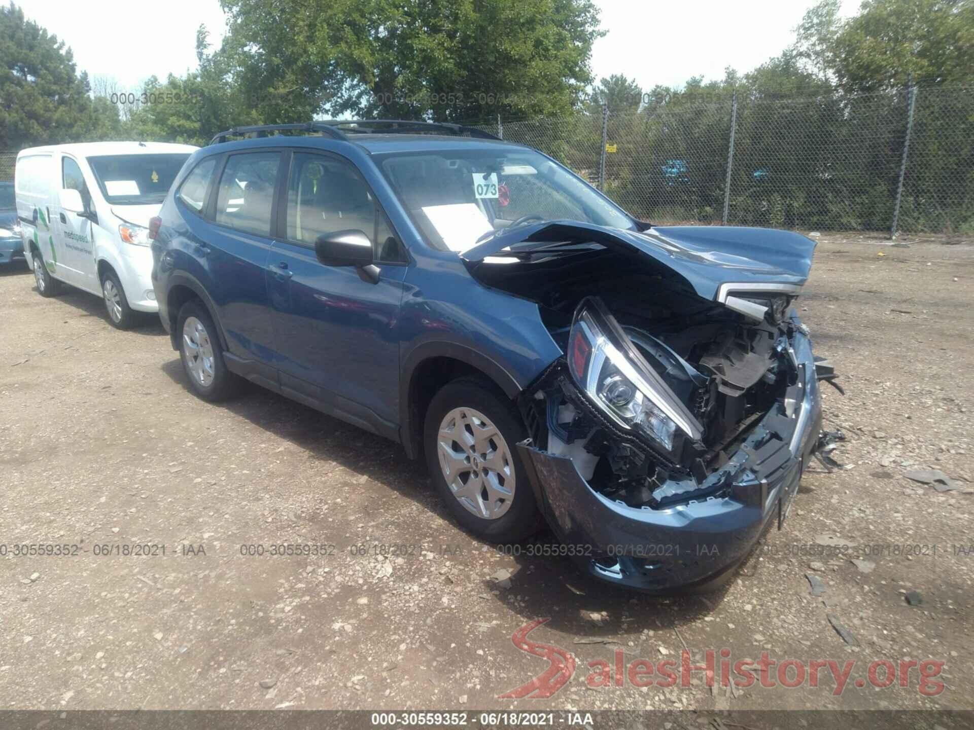 JF2SKACC6KH463863 2019 SUBARU FORESTER